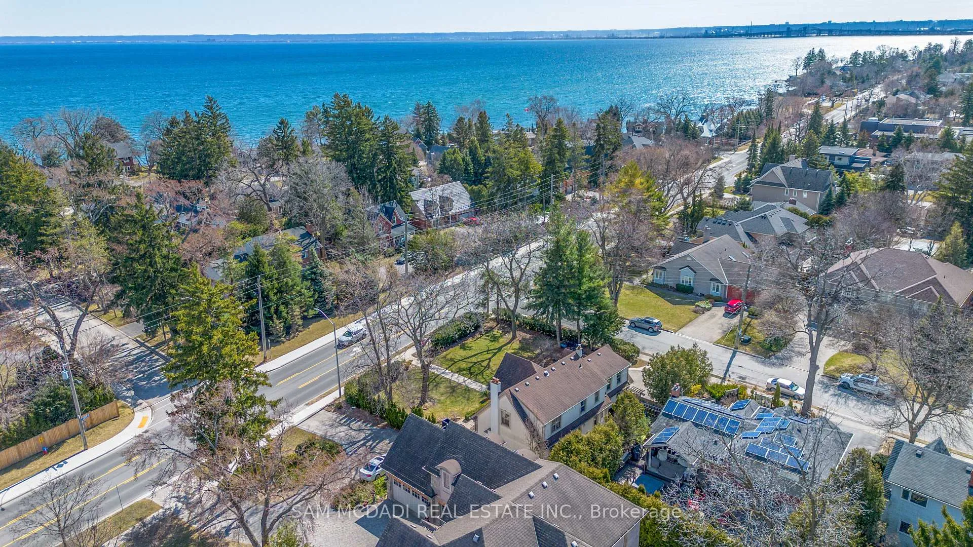 Photo 39 of 3325 Lakeshore Road, Burlington, Roseland — HOMEH