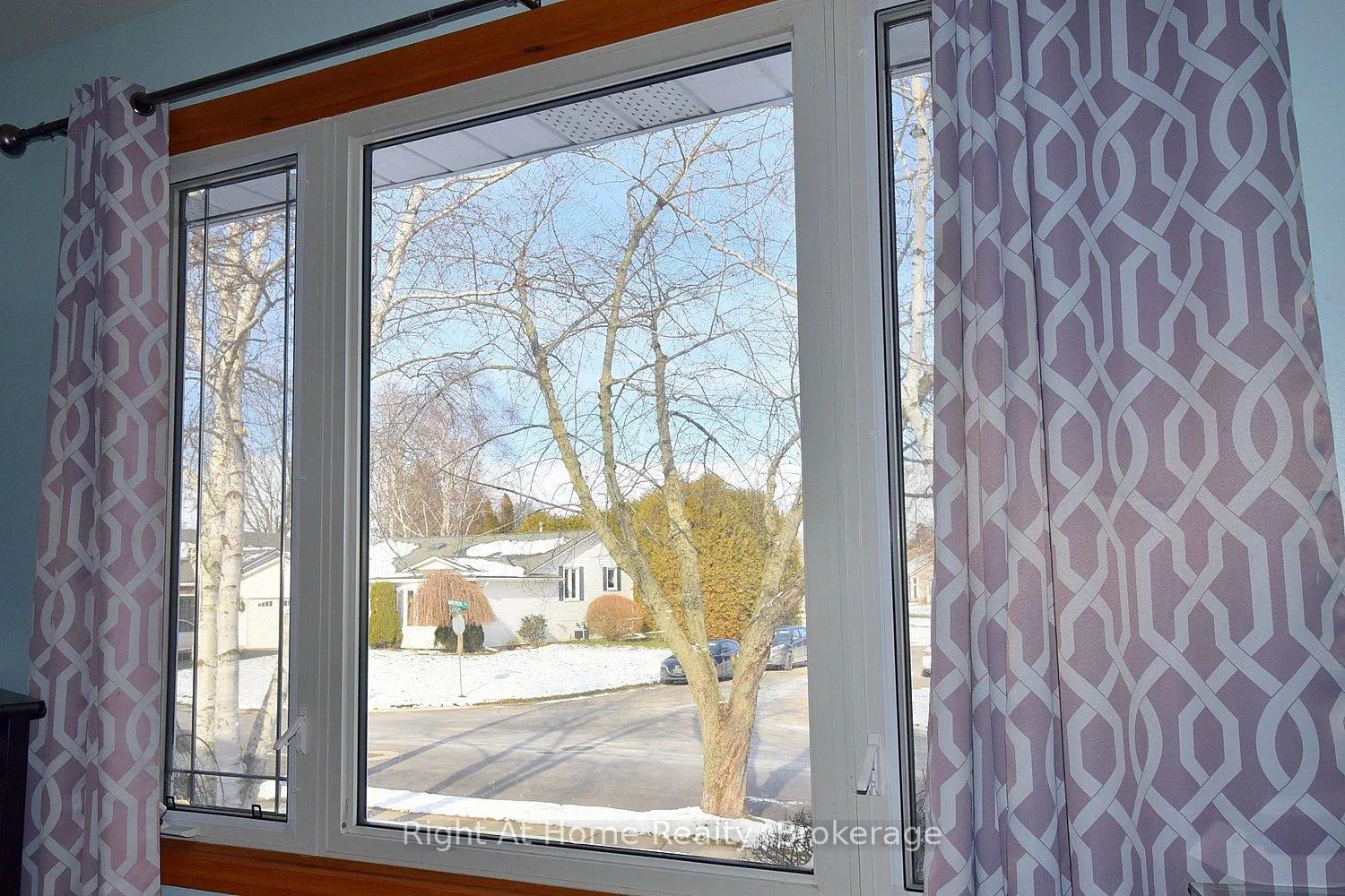 Photo 10 of 41 Mergl Drive, Norfolk, Port Dover — HOMEH