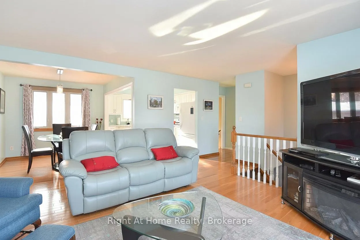 Photo 12 of 41 Mergl Drive, Norfolk, Port Dover — HOMEH