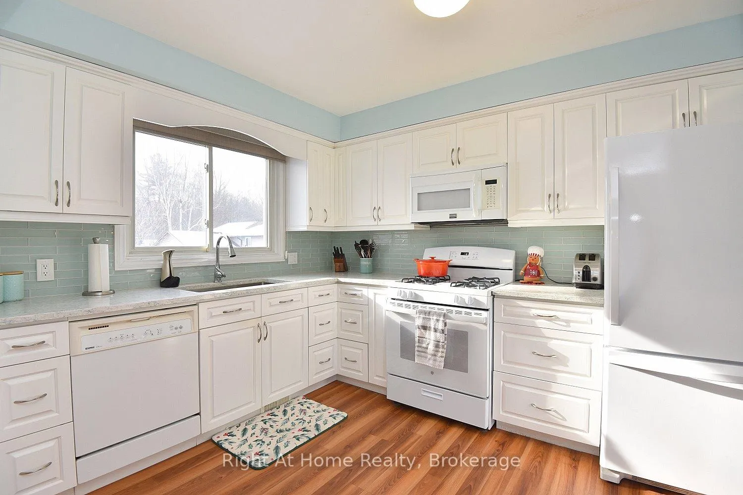 Photo 13 of 41 Mergl Drive, Norfolk, Port Dover — HOMEH