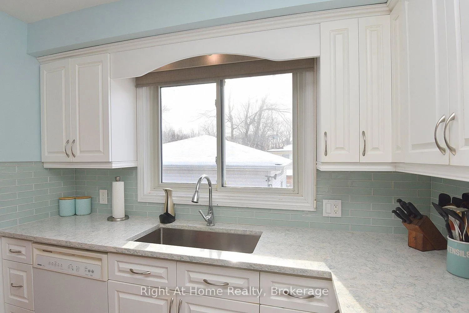 Photo 16 of 41 Mergl Drive, Norfolk, Port Dover — HOMEH