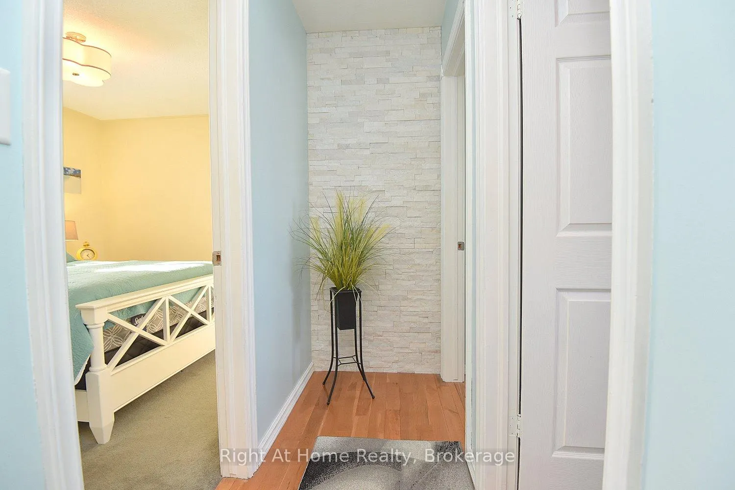 Photo 21 of 41 Mergl Drive, Norfolk, Port Dover — HOMEH