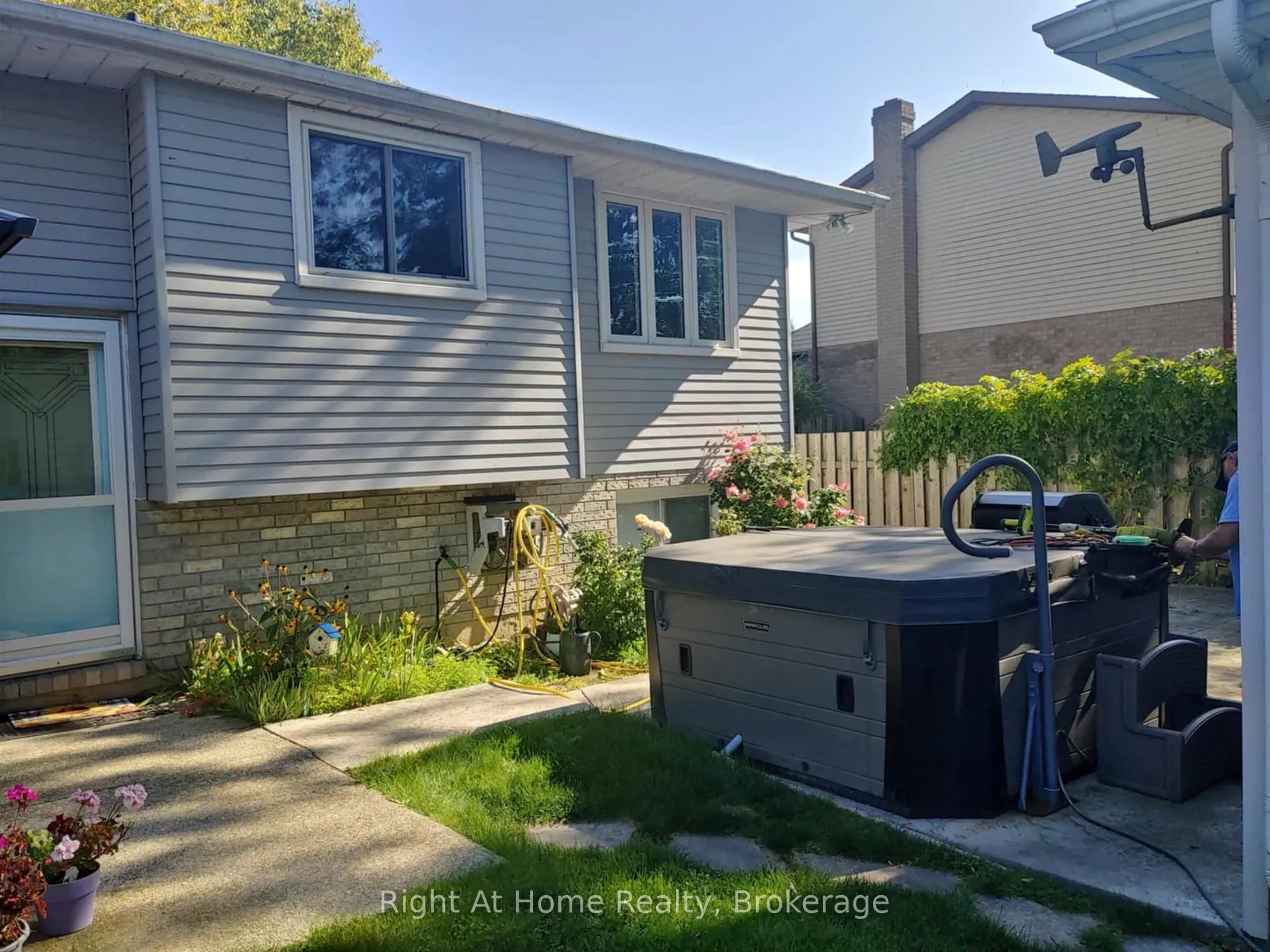Photo 33 of 41 Mergl Drive, Norfolk, Port Dover — HOMEH
