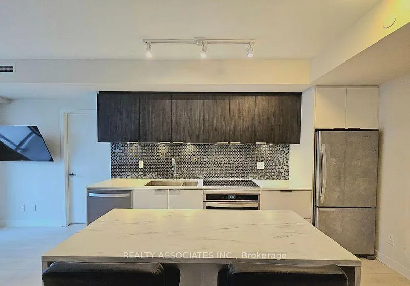 Photo 4 of Unit 1603, 2 Sonic Way, Toronto, Flemingdon Park — HOMEH