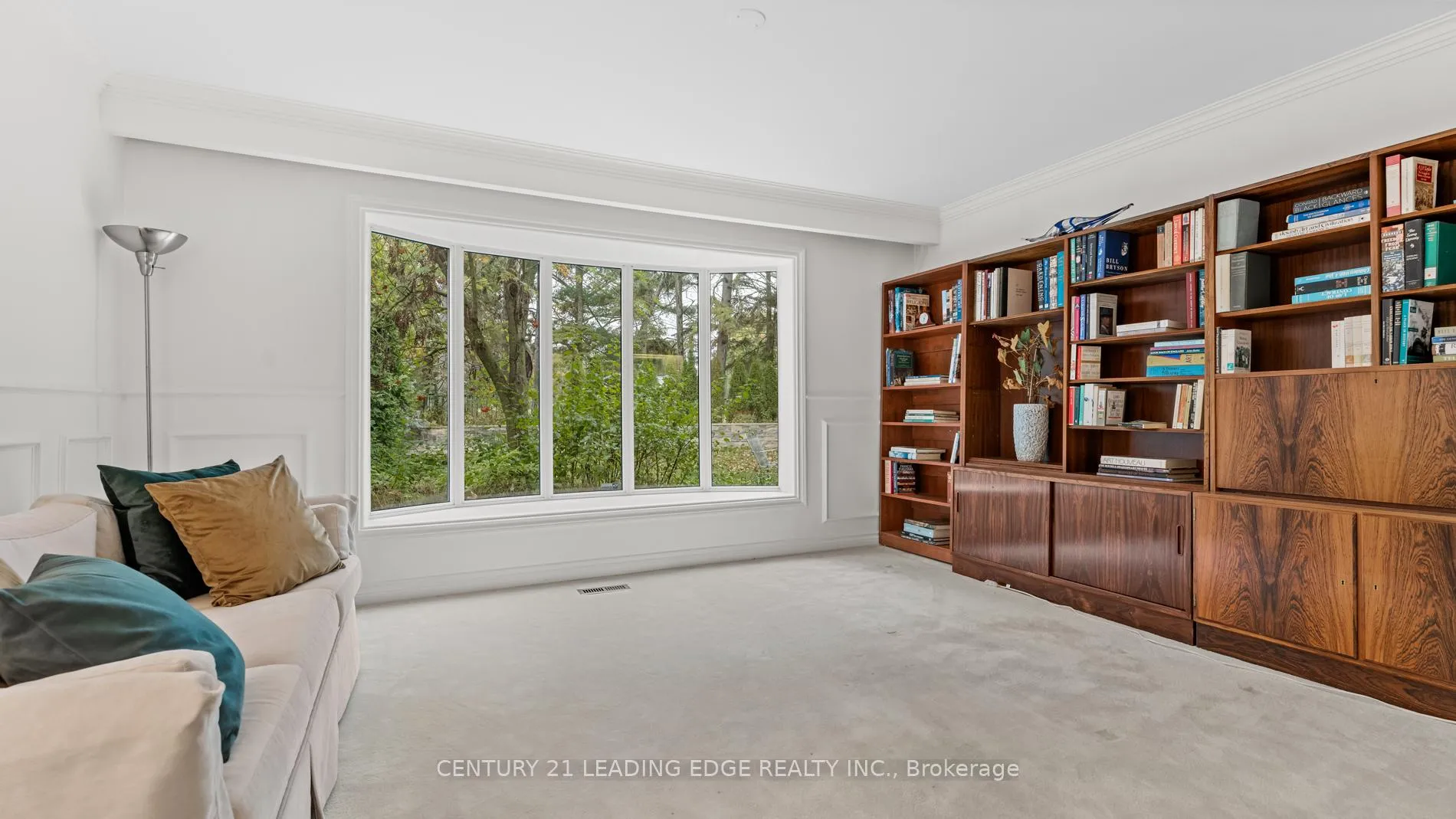 Photo 13 of 34 Forest Park Crescent, Markham, Royal Orchard — HOMEH