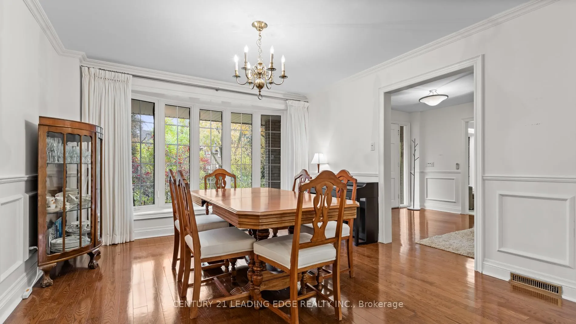 Photo 14 of 34 Forest Park Crescent, Markham, Royal Orchard — HOMEH