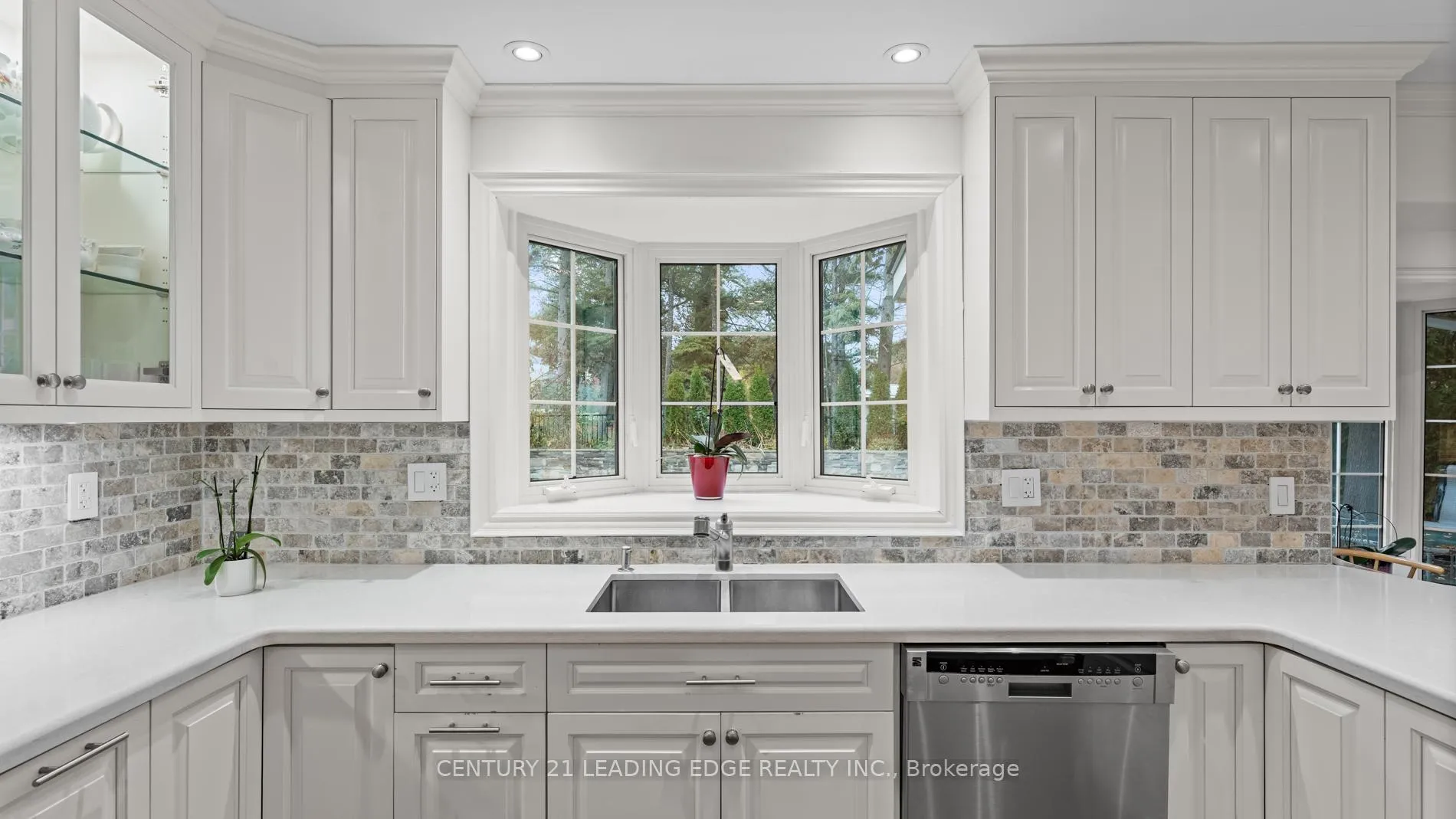 Photo 17 of 34 Forest Park Crescent, Markham, Royal Orchard — HOMEH