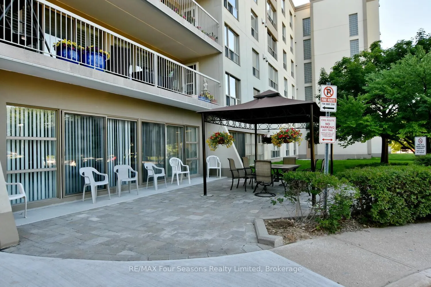 Photo 4 of Unit 312, 172 Eighth Street, Collingwood — HOMEH