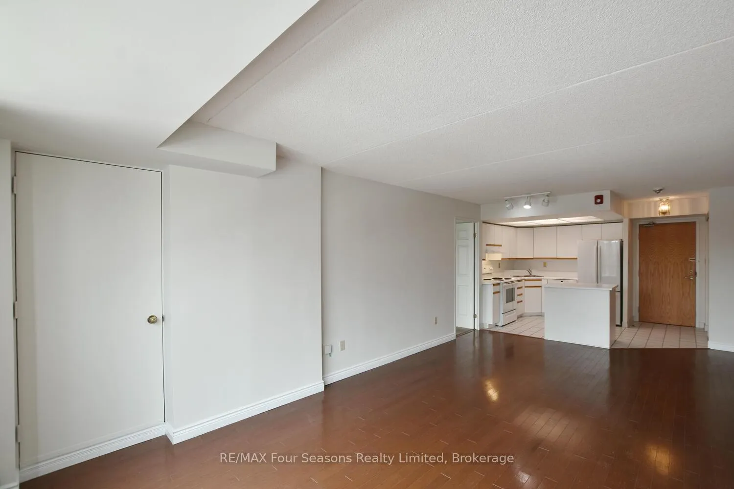 Photo 18 of Unit 312, 172 Eighth Street, Collingwood — HOMEH