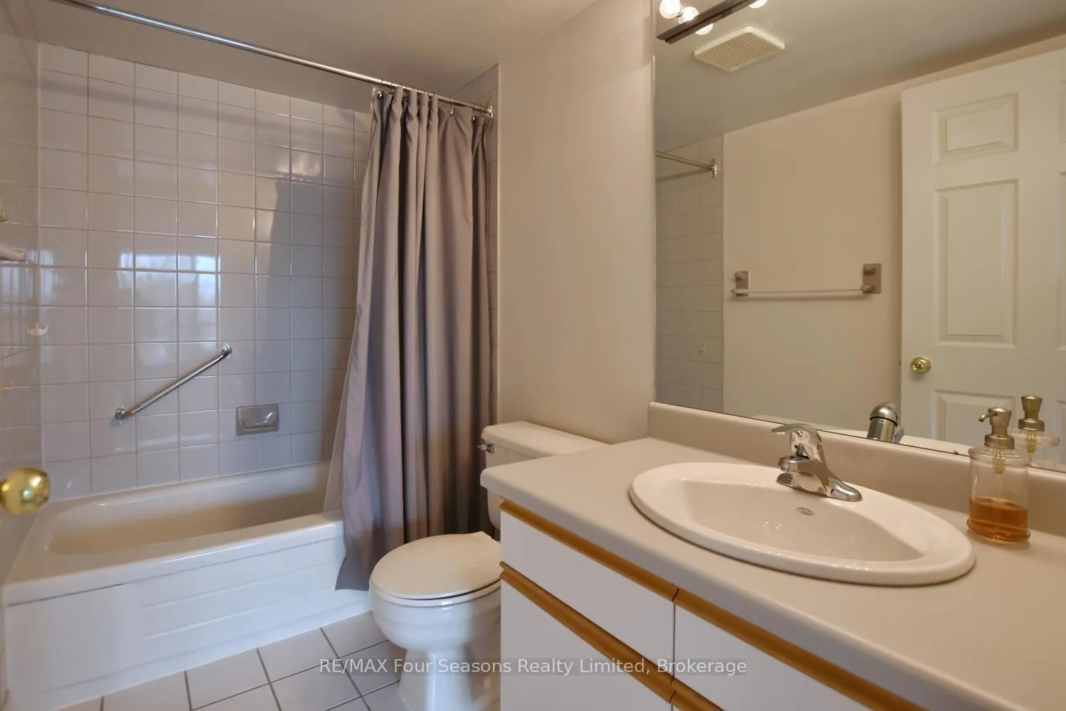 Photo 22 of Unit 312, 172 Eighth Street, Collingwood — HOMEH