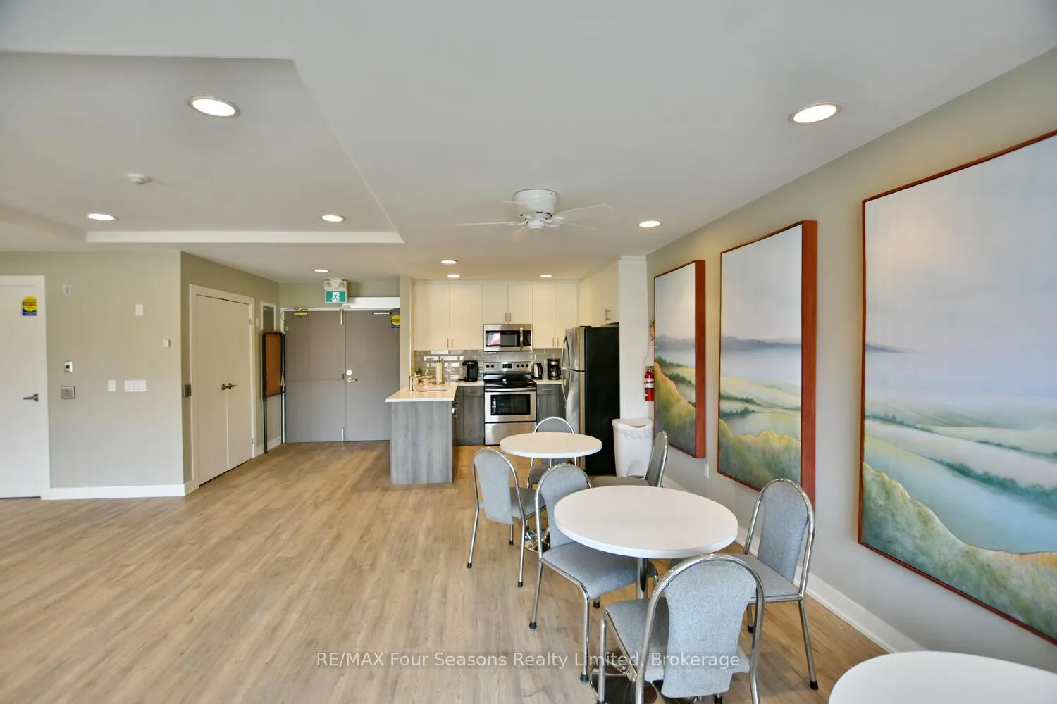 Photo 38 of Unit 312, 172 Eighth Street, Collingwood — HOMEH
