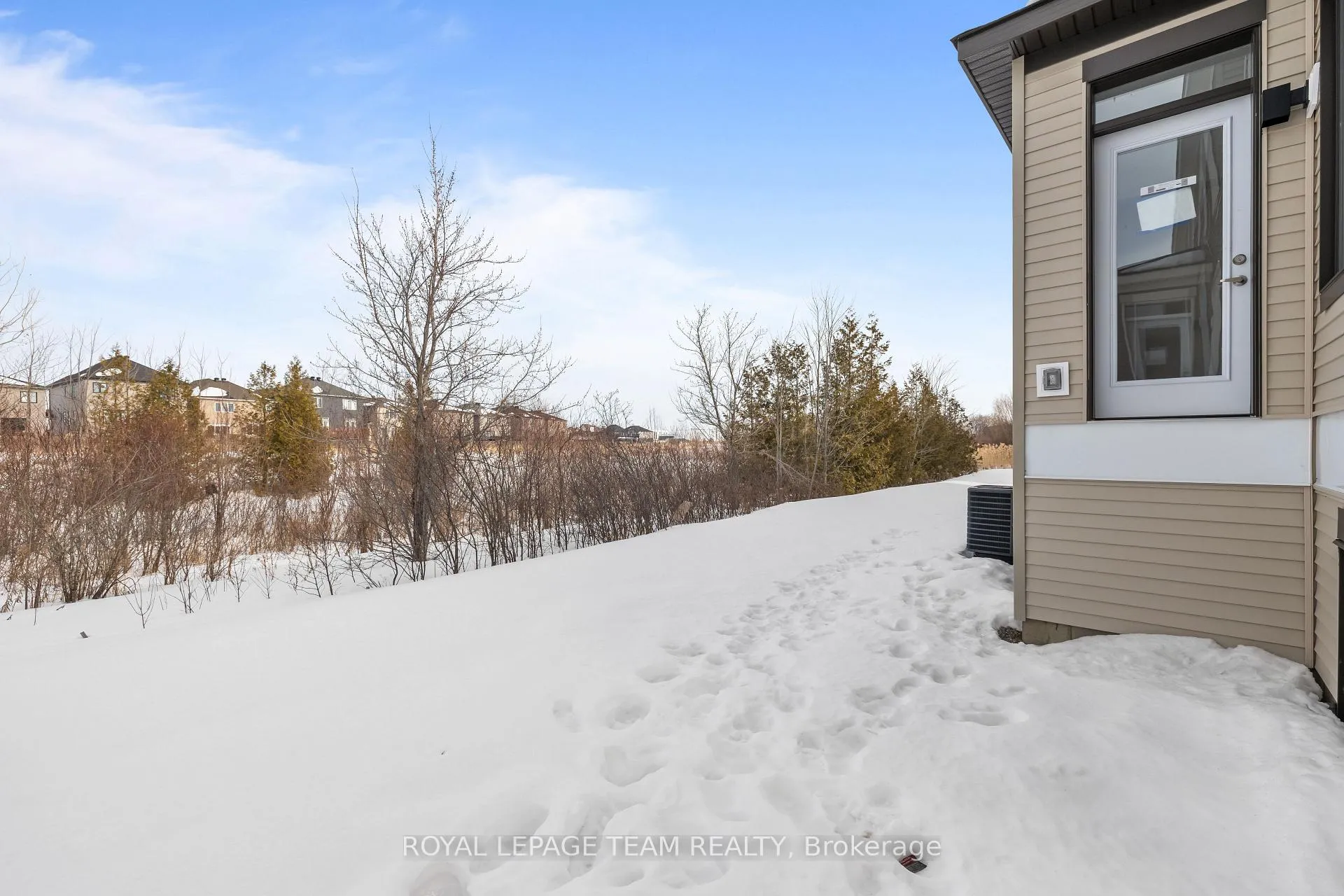 Photo 23 of 316 Les Emmerson Drive, Ottawa, Barrhaven - Heritage Park — HOMEH