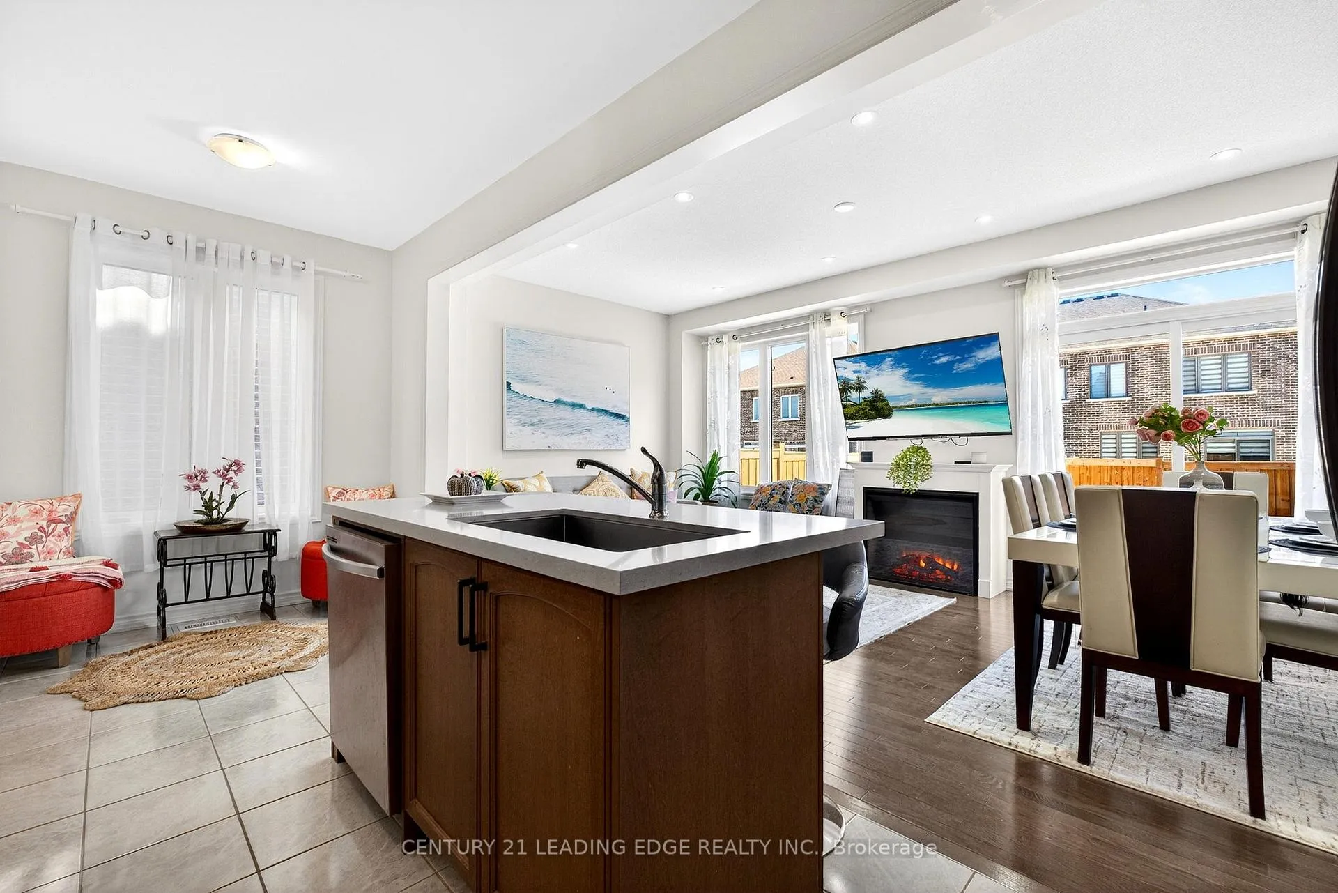 Photo 10 of 72 Fruitful Crescent, Whitby, Rural Whitby — HOMEH