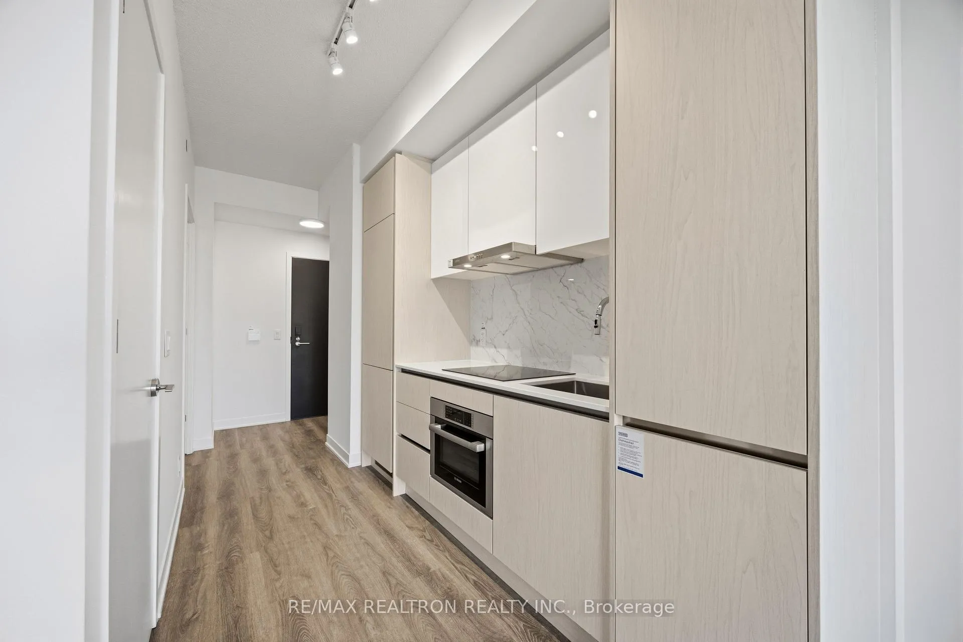 Photo 14 of Unit 2002, 180 Front Street E, Toronto, Moss Park — HOMEH