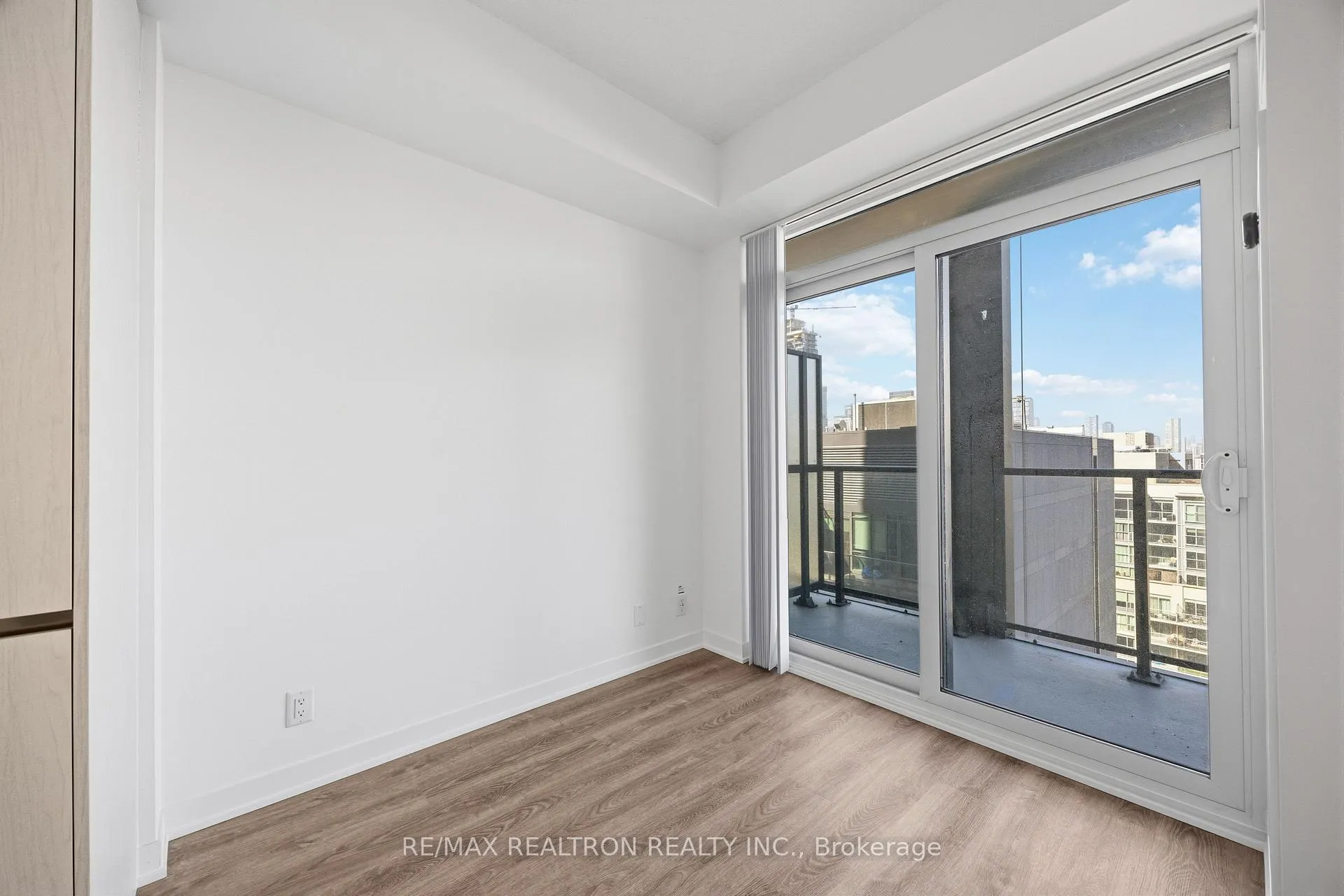 Photo 19 of Unit 2002, 180 Front Street E, Toronto, Moss Park — HOMEH