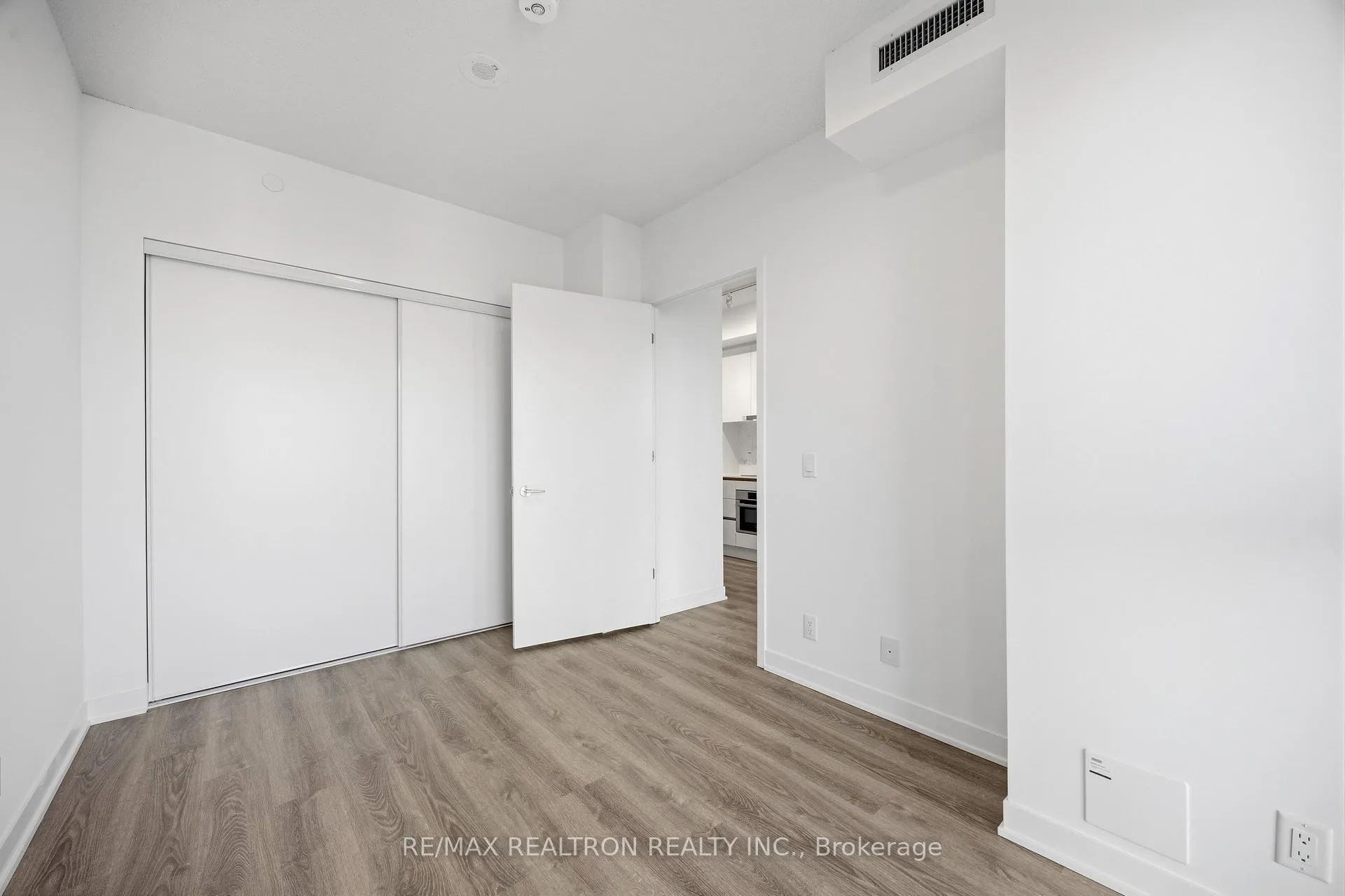 Photo 27 of Unit 2002, 180 Front Street E, Toronto, Moss Park — HOMEH