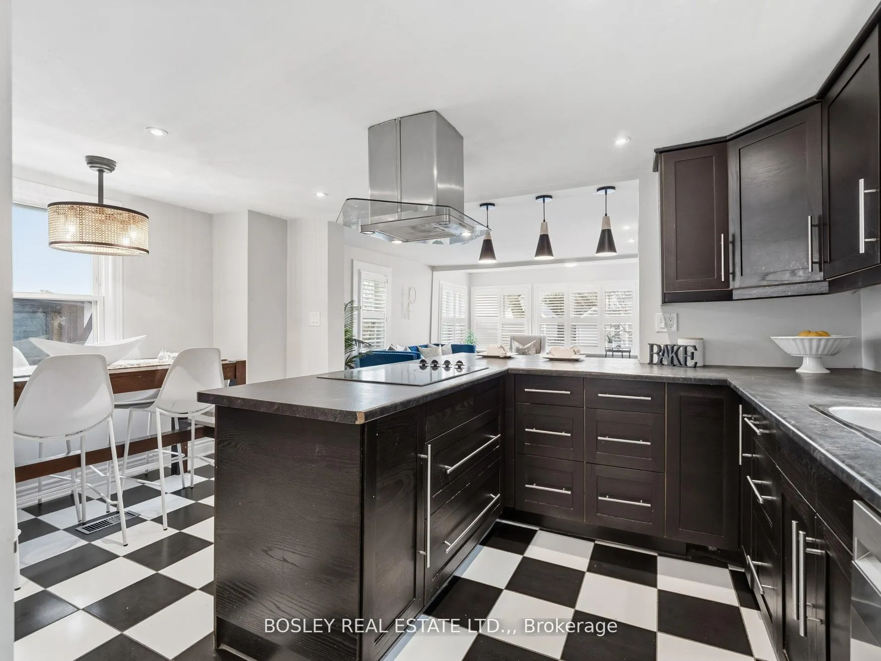 Photo 11 of 18 Michigan Avenue, St. Catharines, Port Dalhousie — HOMEH