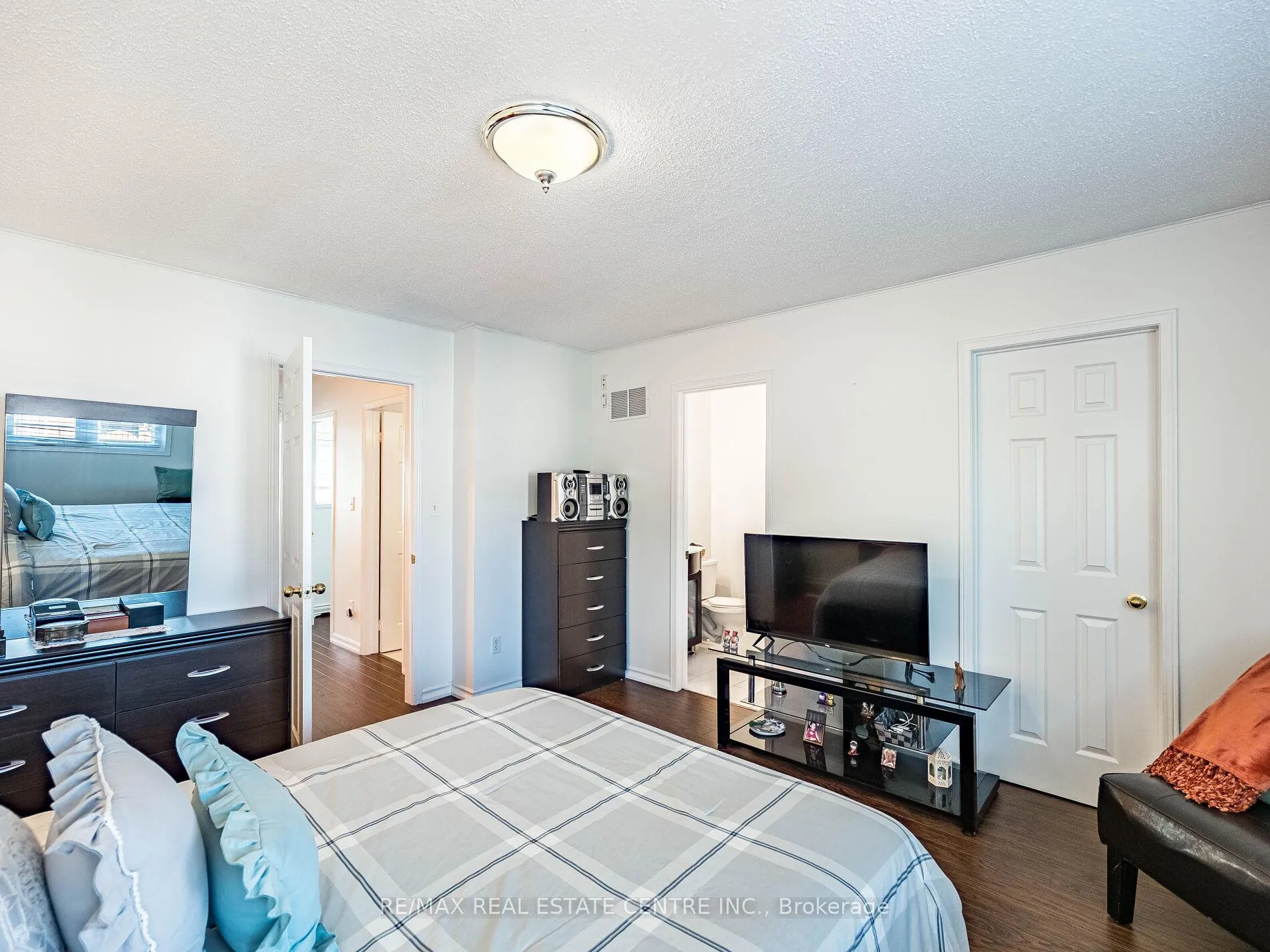 Photo 23 of 100 White Tail Crescent, Brampton, Fletcher's West — HOMEH
