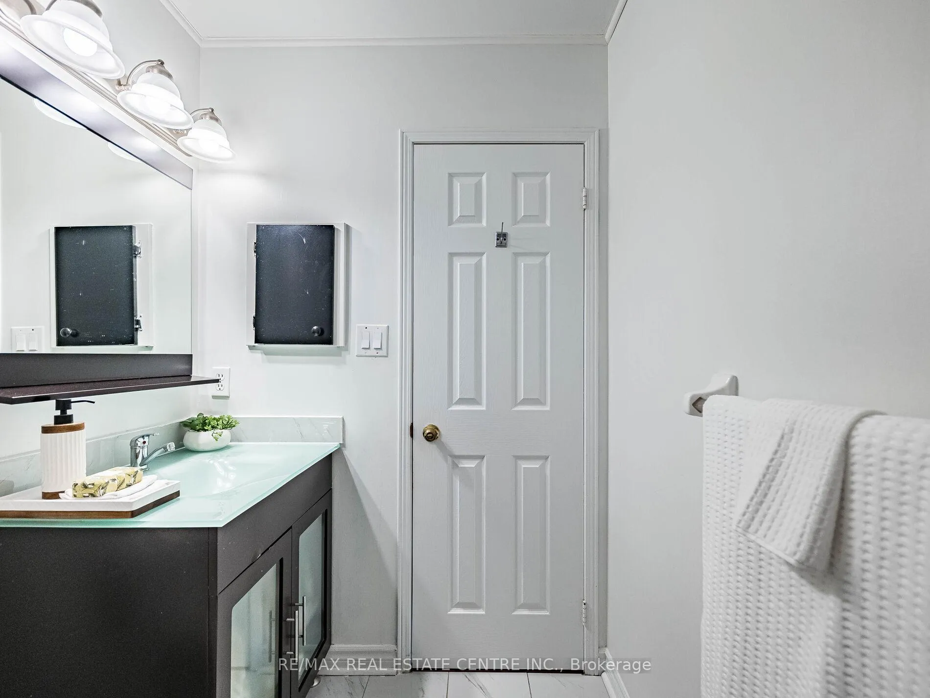 Photo 31 of 100 White Tail Crescent, Brampton, Fletcher's West — HOMEH