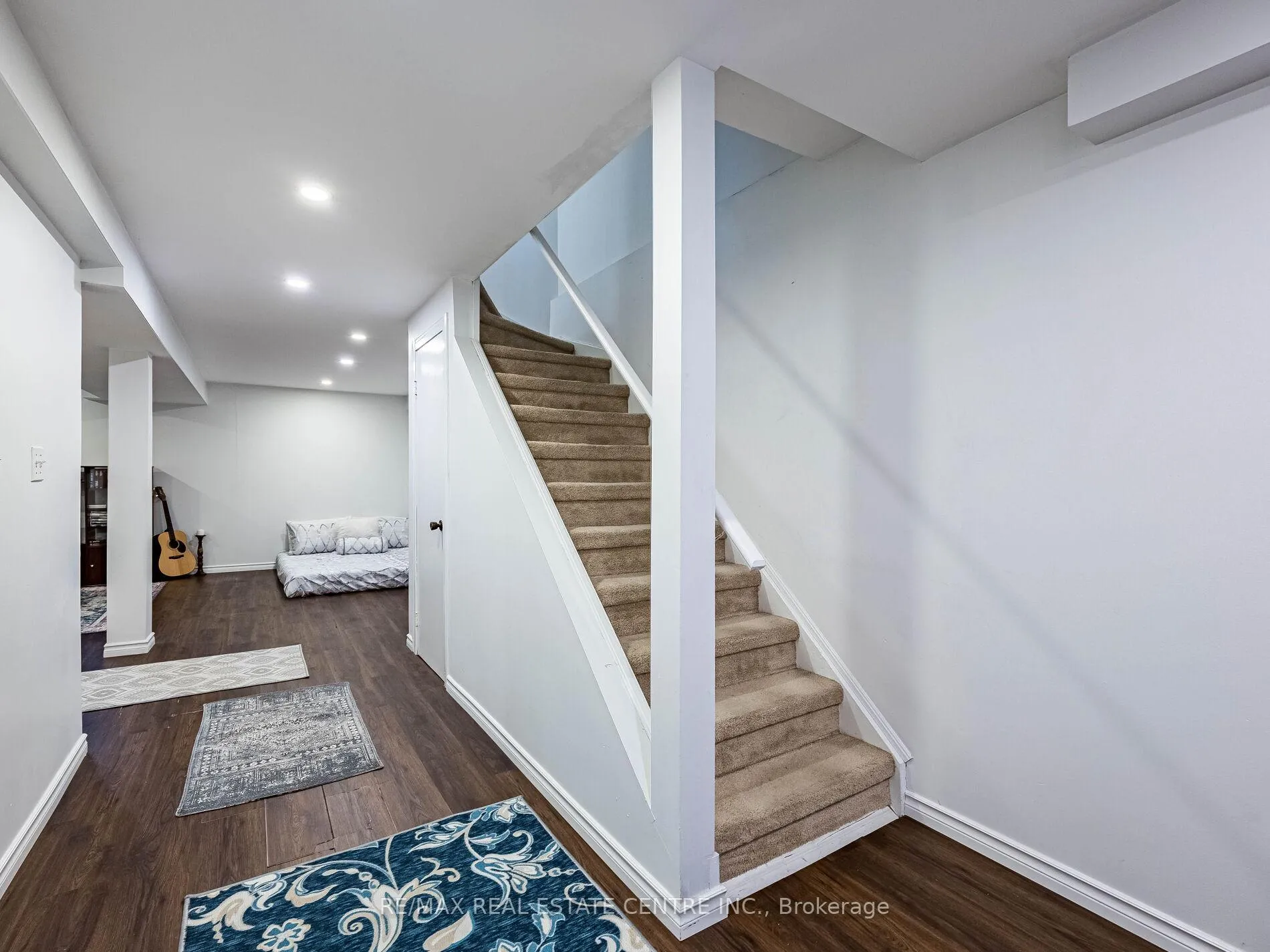 Photo 32 of 100 White Tail Crescent, Brampton, Fletcher's West — HOMEH
