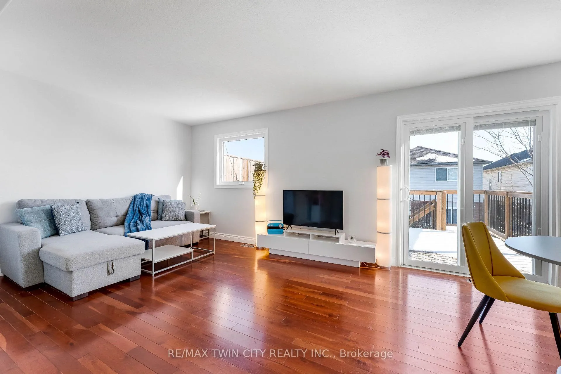 Photo 11 of 160 Prosperity Drive, Kitchener — HOMEH