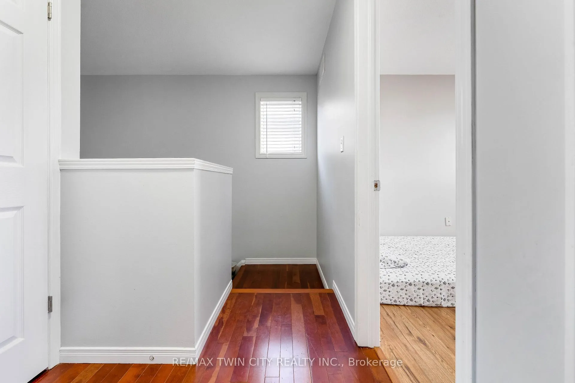 Photo 15 of 160 Prosperity Drive, Kitchener — HOMEH