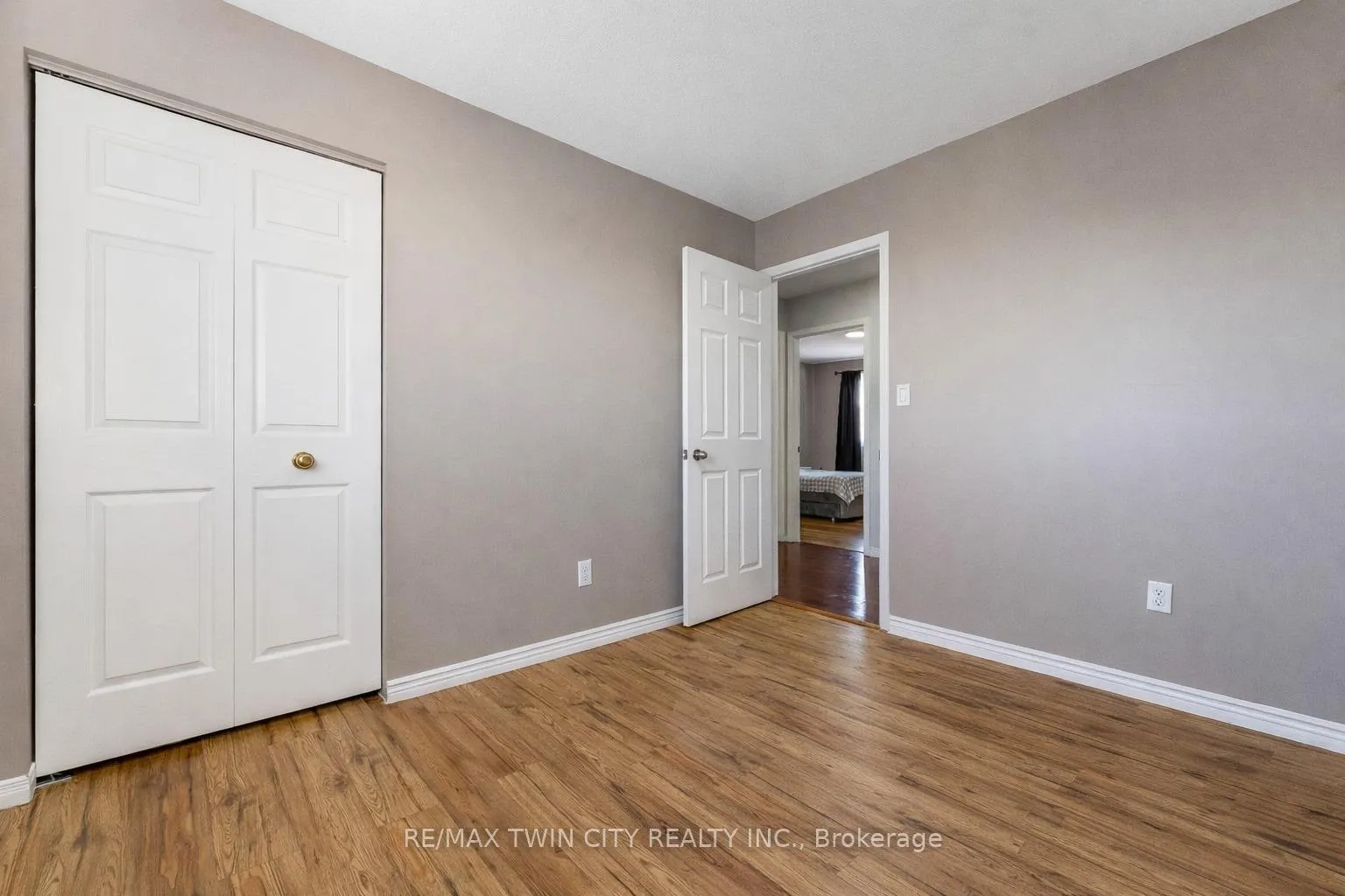 Photo 26 of 160 Prosperity Drive, Kitchener — HOMEH