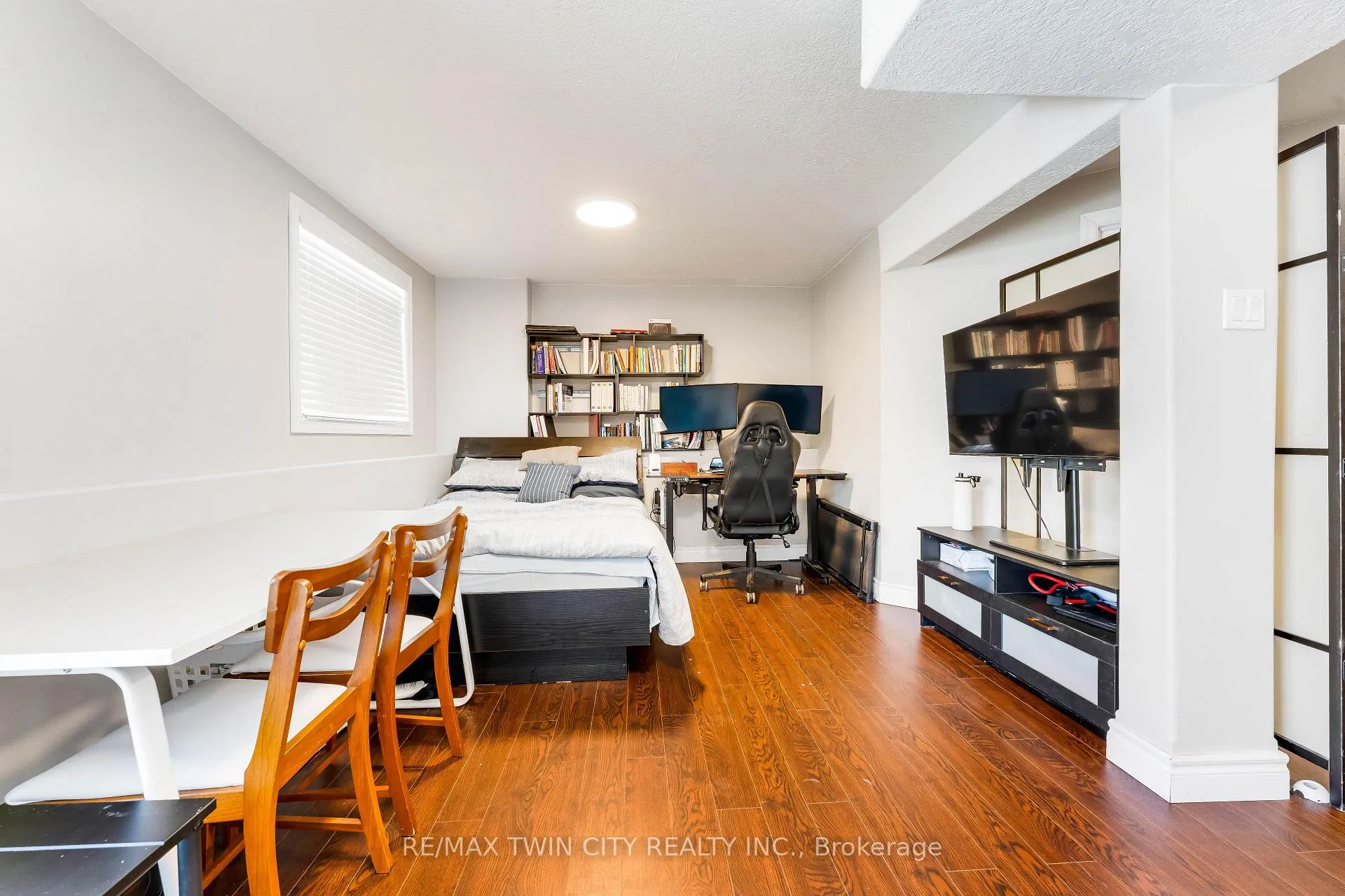 Photo 32 of 160 Prosperity Drive, Kitchener — HOMEH