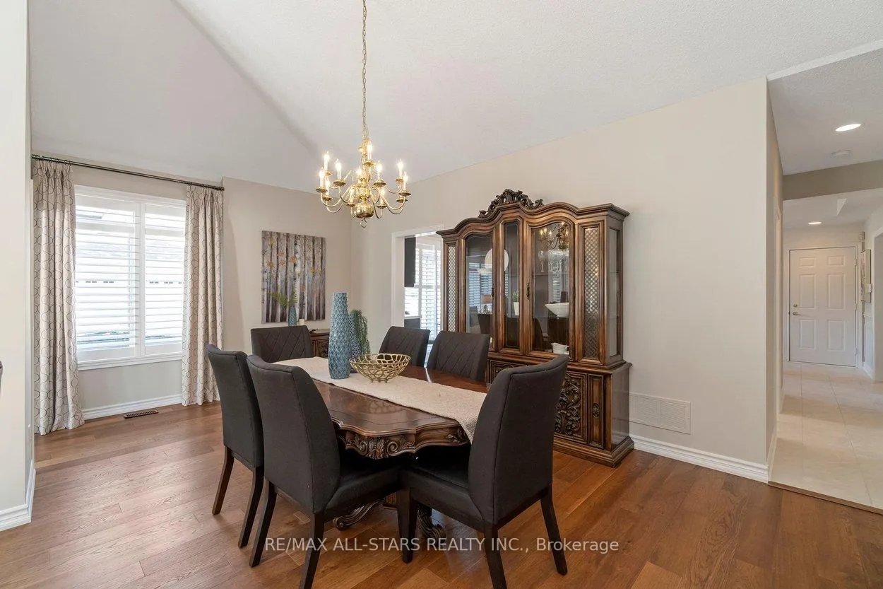 Photo 12 of 1 Christina Falls Way, Markham, Greensborough — HOMEH