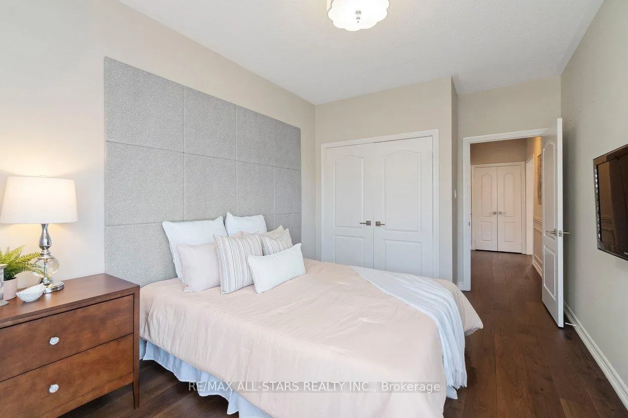 Photo 26 of 1 Christina Falls Way, Markham, Greensborough — HOMEH