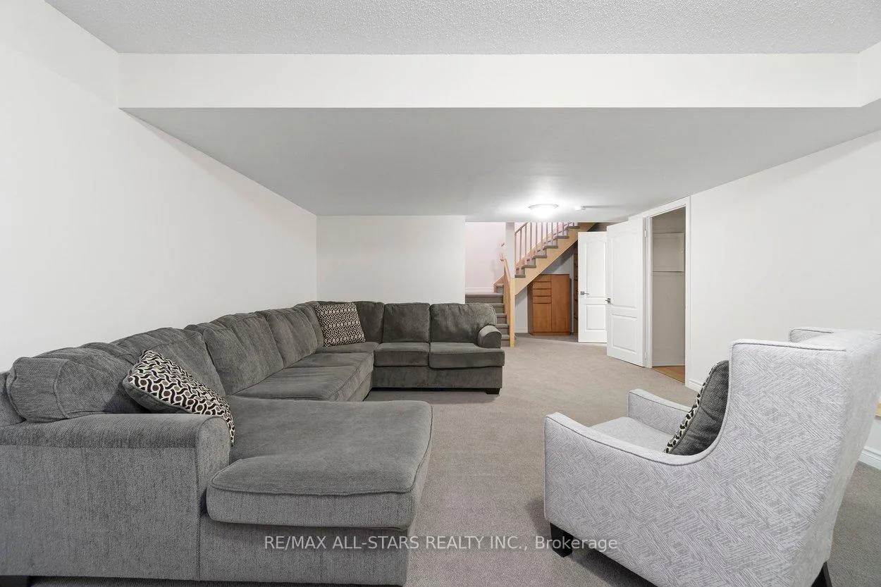 Photo 31 of 1 Christina Falls Way, Markham, Greensborough — HOMEH