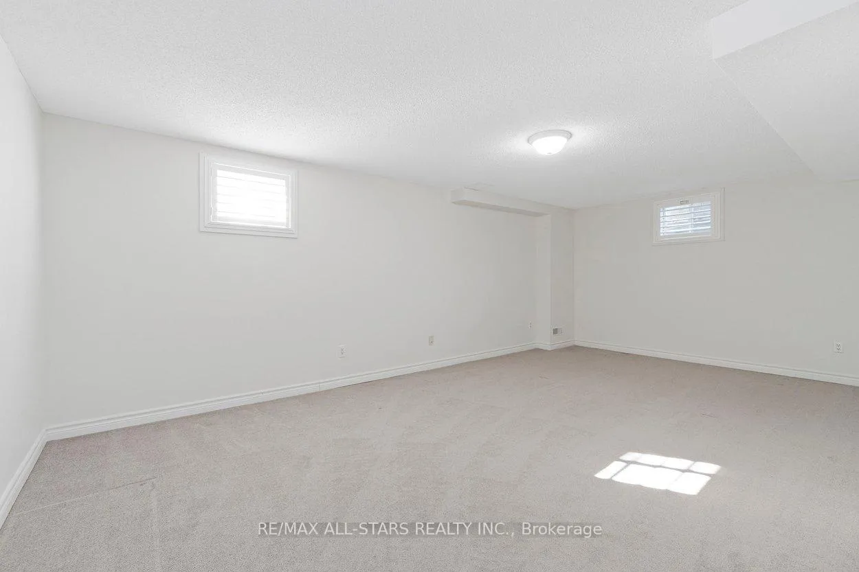 Photo 32 of 1 Christina Falls Way, Markham, Greensborough — HOMEH