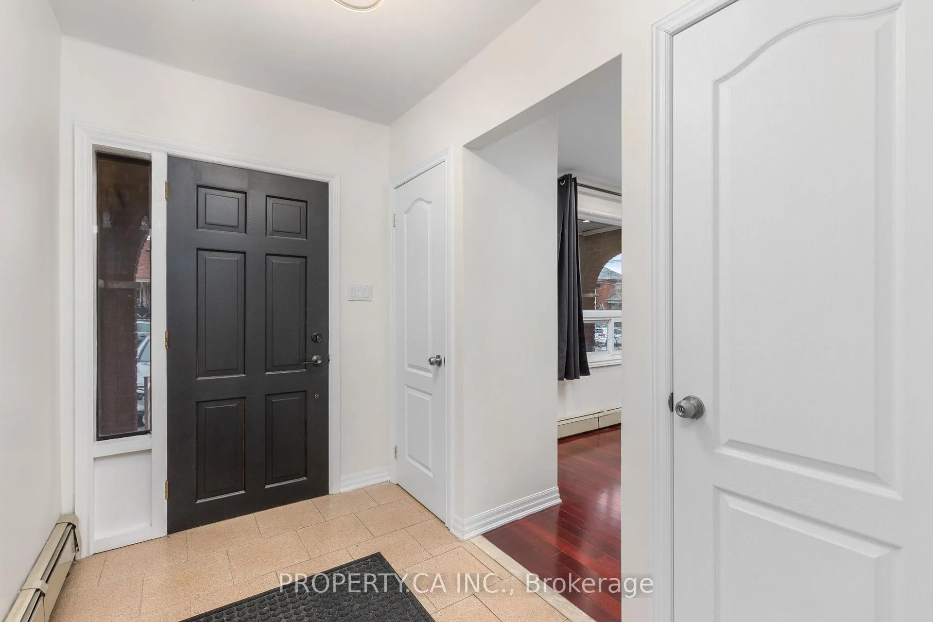Photo 5 of 36 Lanark Avenue, Toronto, Oakwood Village — HOMEH