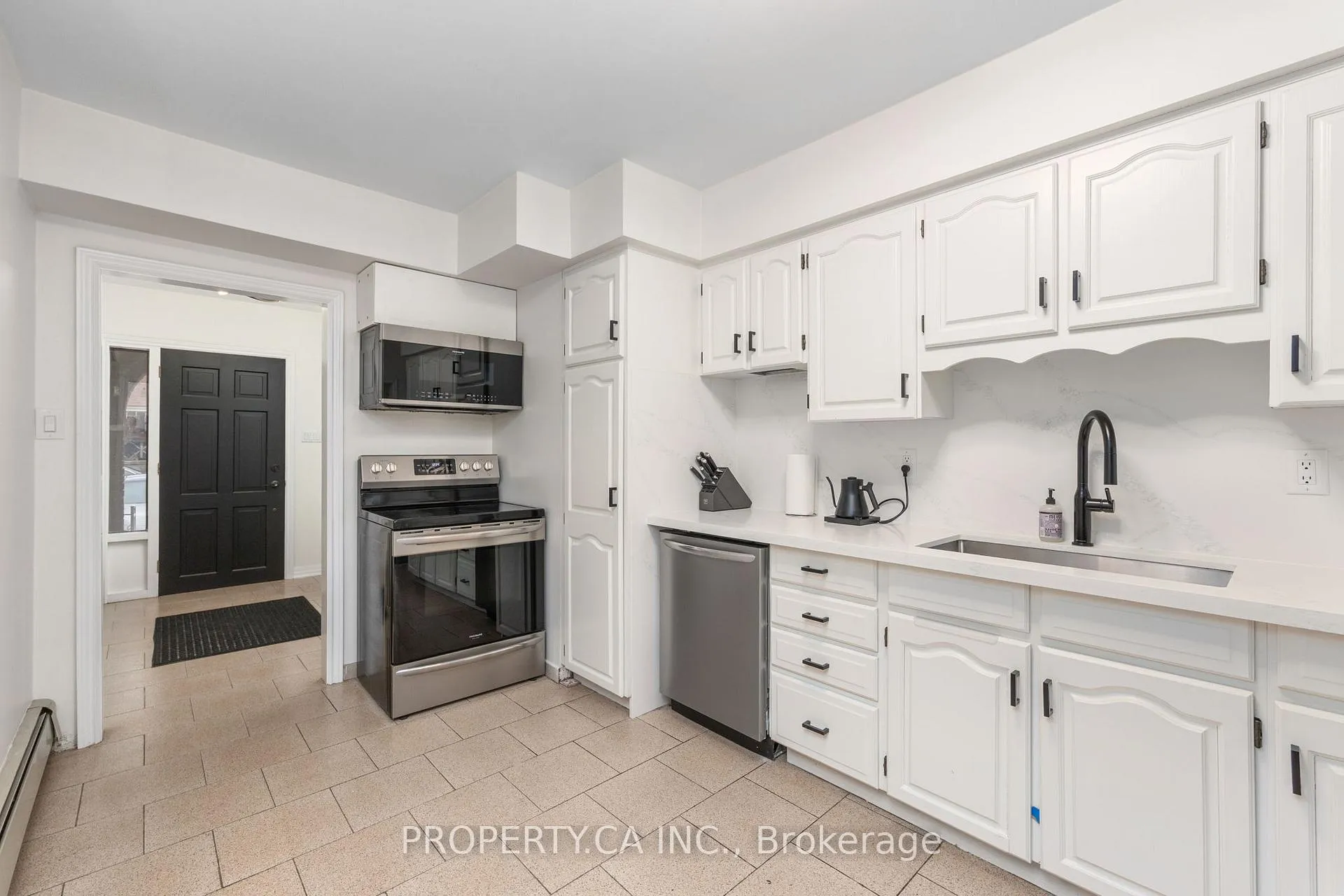 Photo 8 of 36 Lanark Avenue, Toronto, Oakwood Village — HOMEH