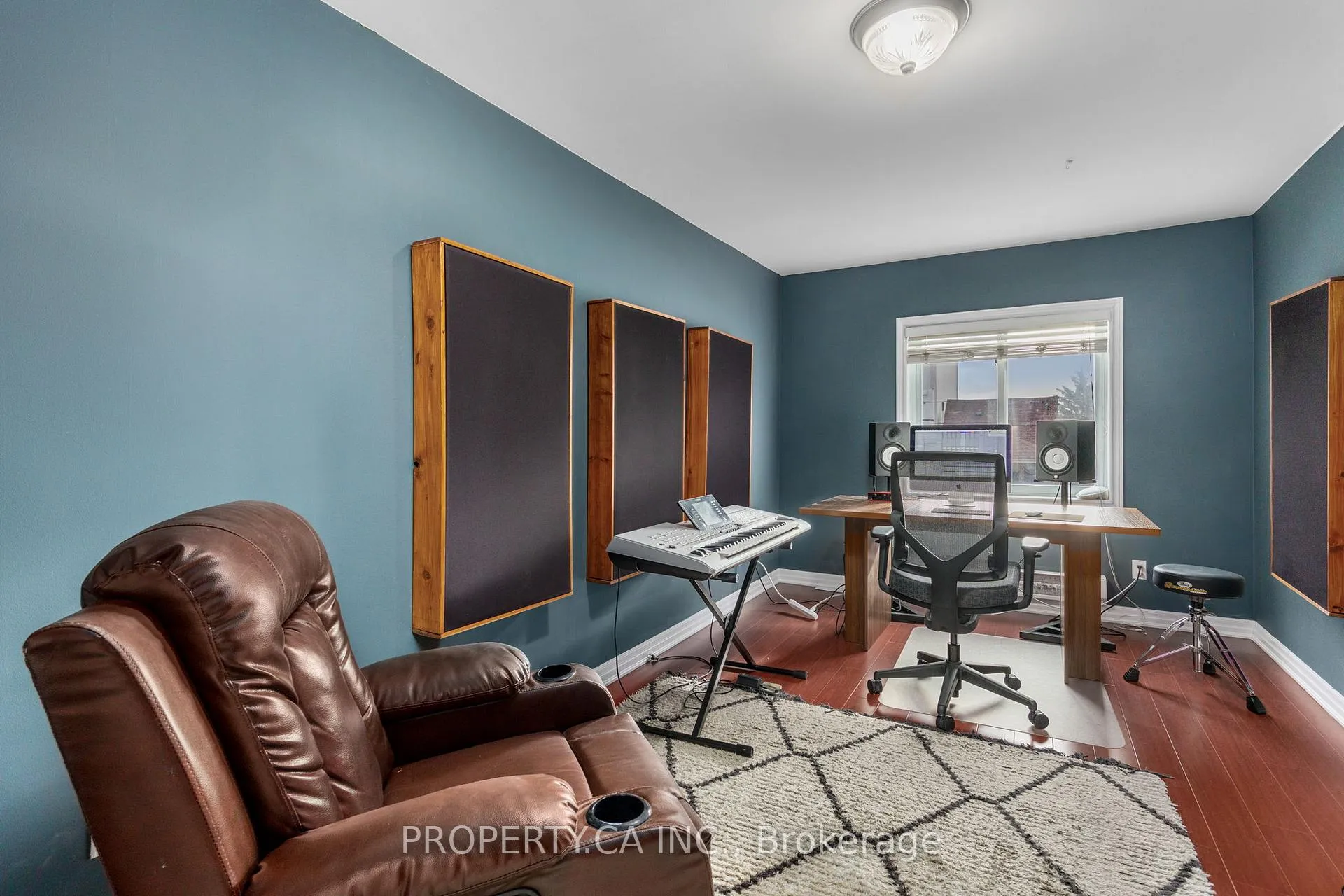 Photo 21 of 36 Lanark Avenue, Toronto, Oakwood Village — HOMEH