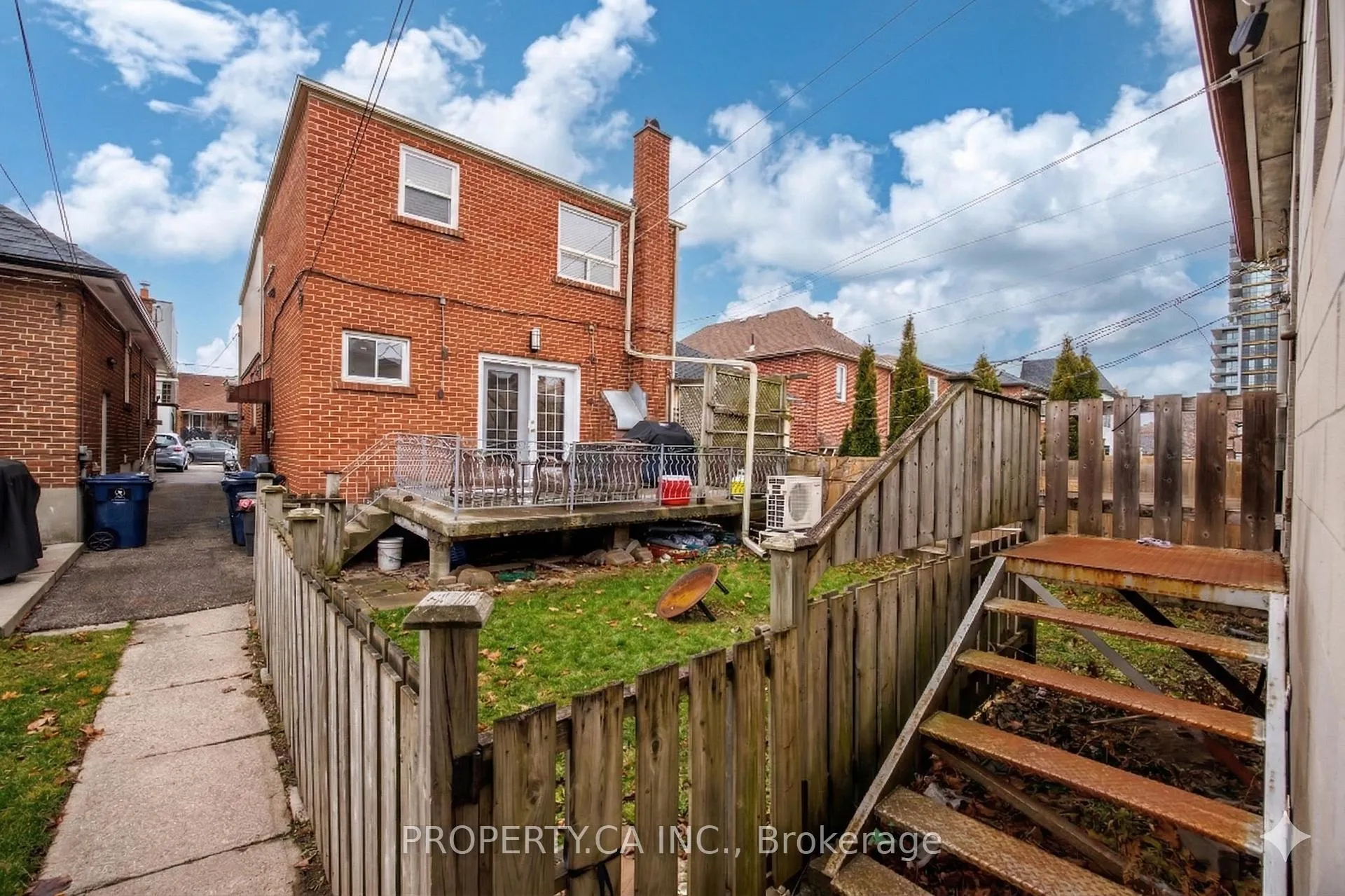 Photo 26 of 36 Lanark Avenue, Toronto, Oakwood Village — HOMEH