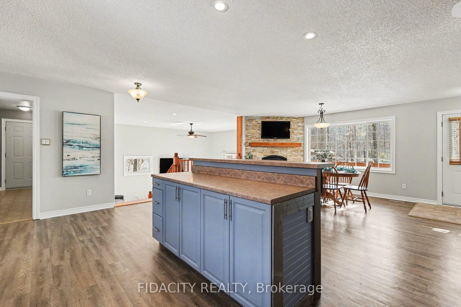 Photo 17 of 826 Ramsay Concession 7a Road, Carleton Place — HOMEH