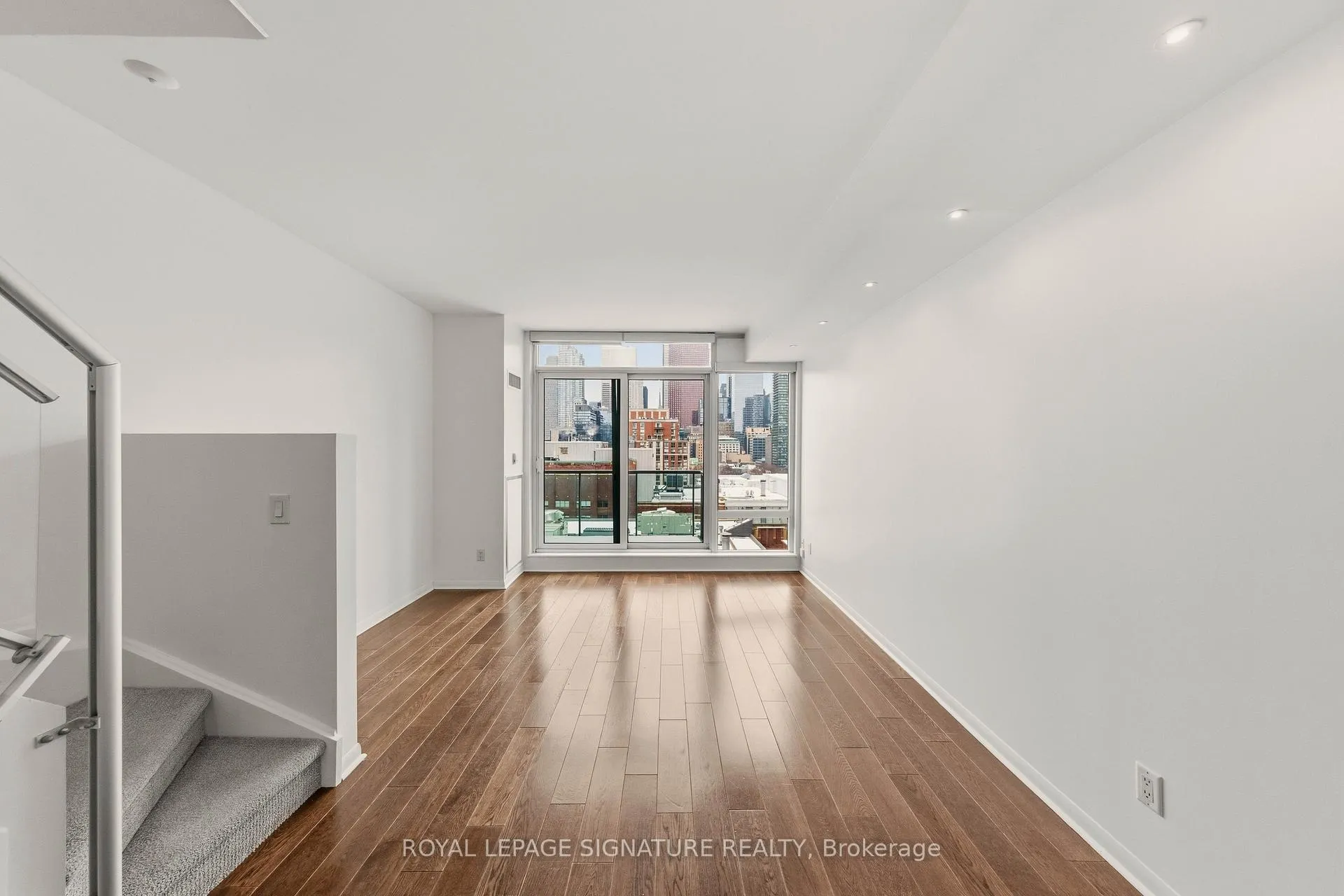 Photo 10 of Unit 1221, 333 Adelaide Street E, Toronto, Moss Park — HOMEH