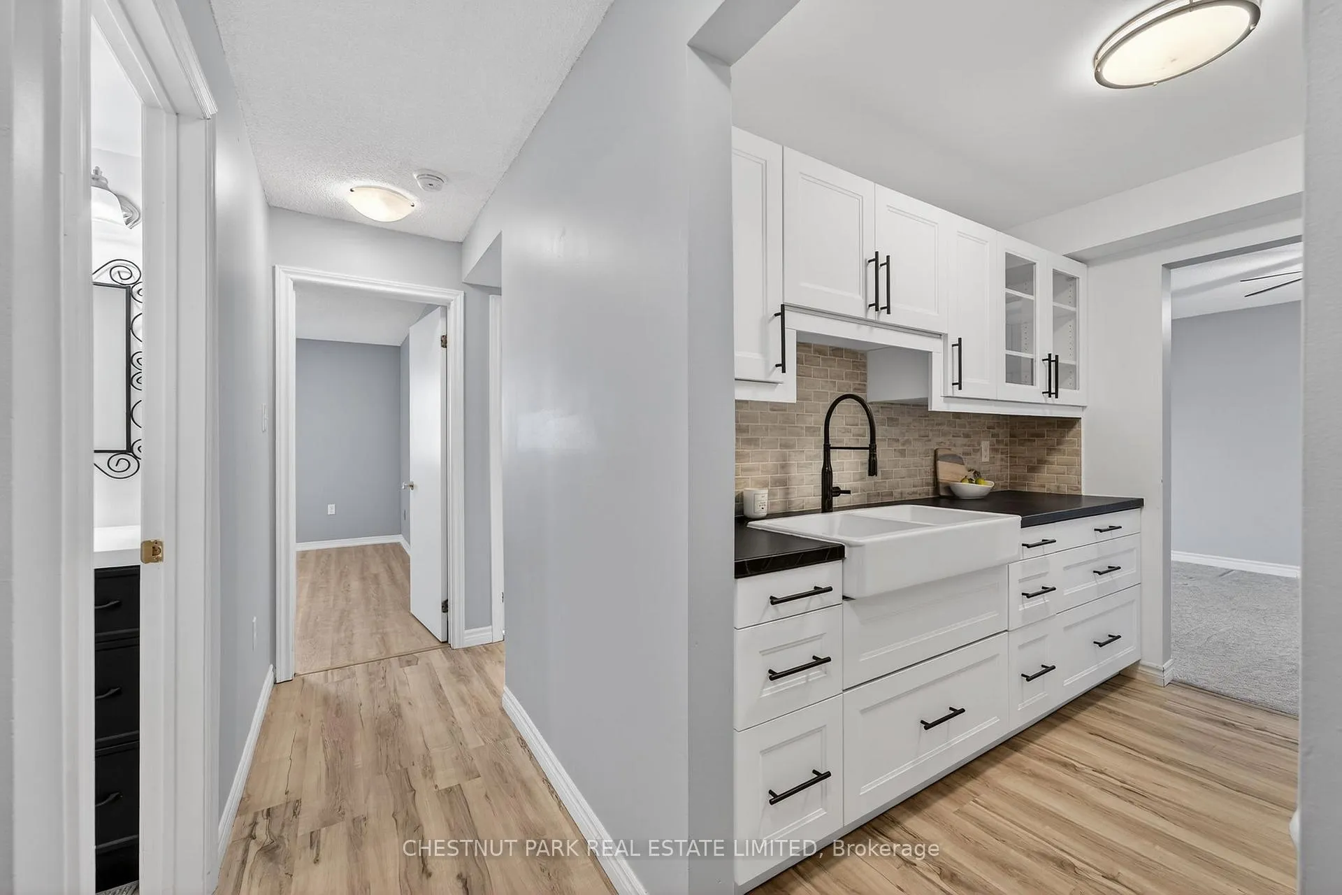Photo 4 of Unit 208, 1 Quail Crescent, Barrie, Ardagh — HOMEH