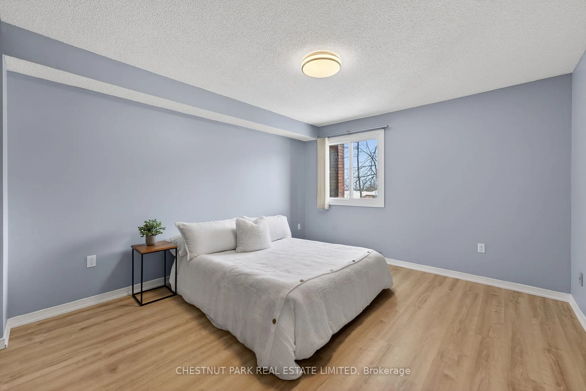 Photo 5 of Unit 208, 1 Quail Crescent, Barrie, Ardagh — HOMEH