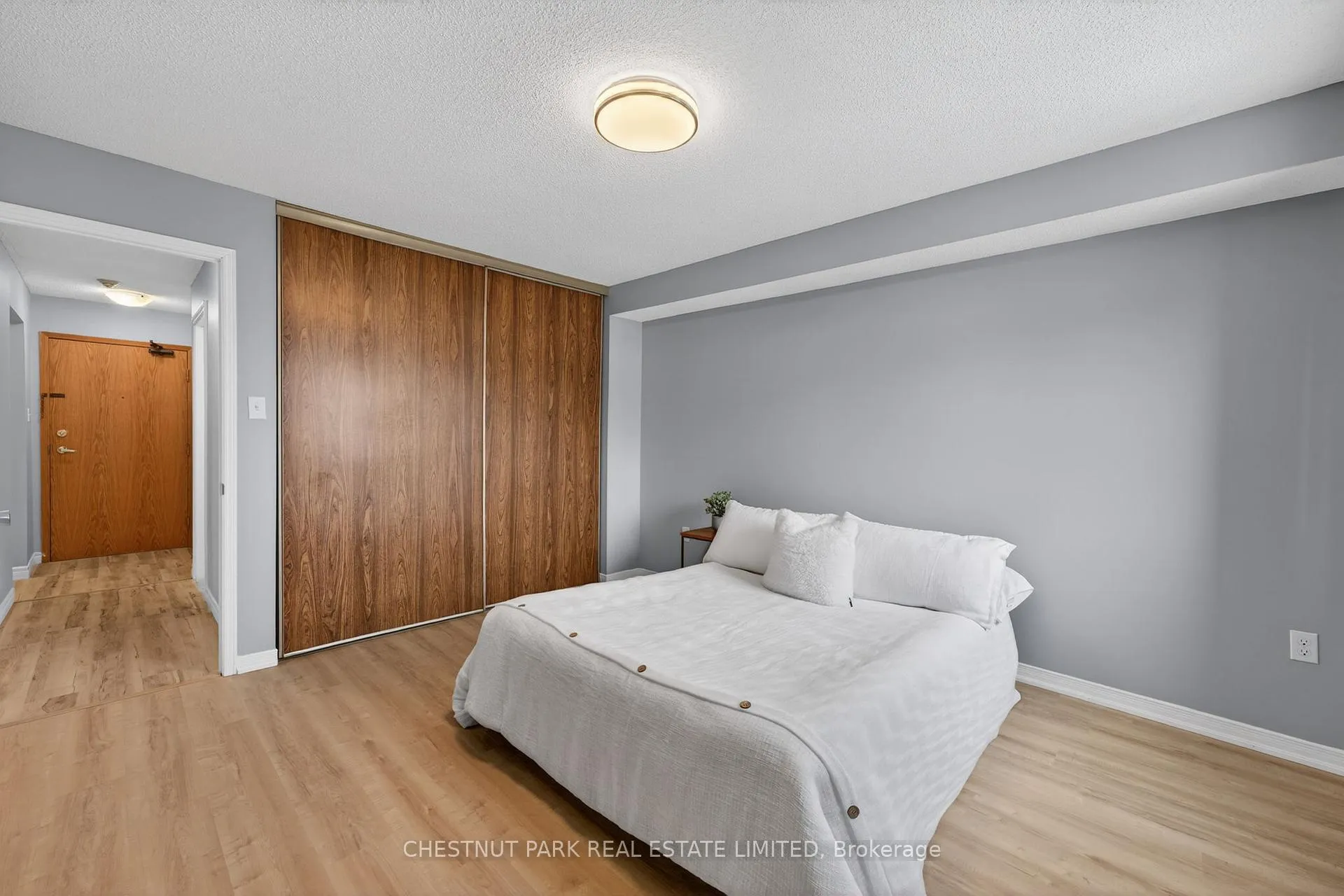 Photo 6 of Unit 208, 1 Quail Crescent, Barrie, Ardagh — HOMEH