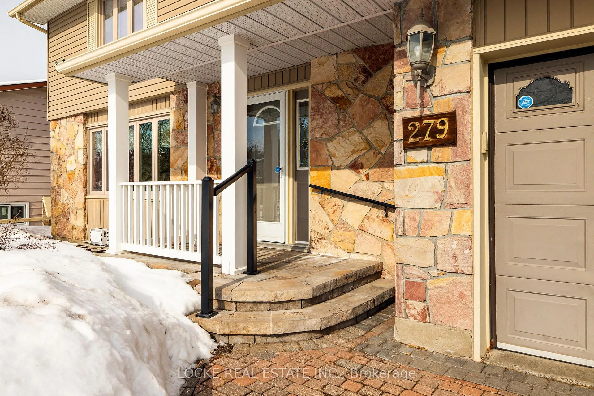 Photo 2 of 279 Hoylake Crescent, Ottawa, Bilberry Creek/Queenswood Heights — HOMEH