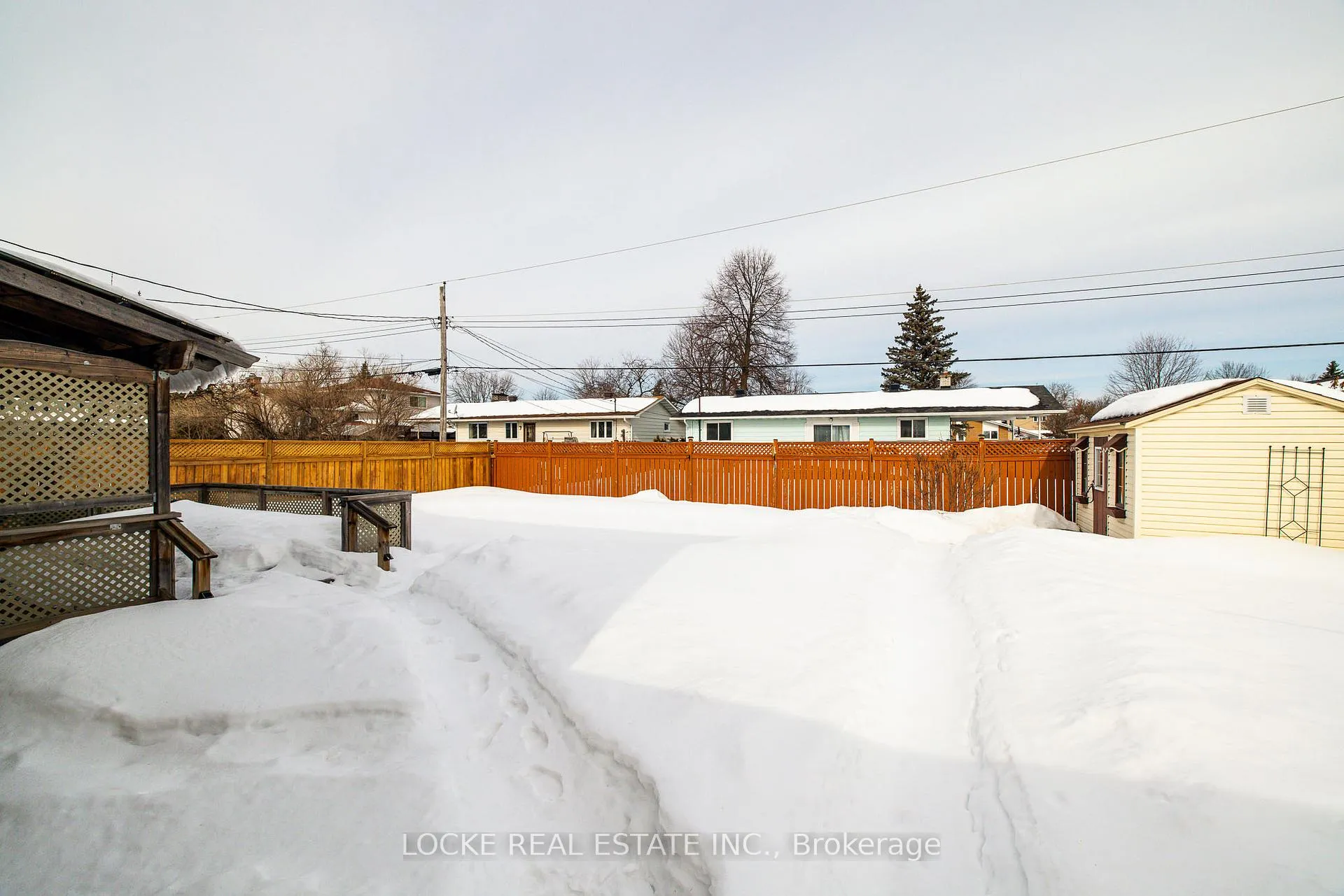 Photo 36 of 279 Hoylake Crescent, Ottawa, Bilberry Creek/Queenswood Heights — HOMEH
