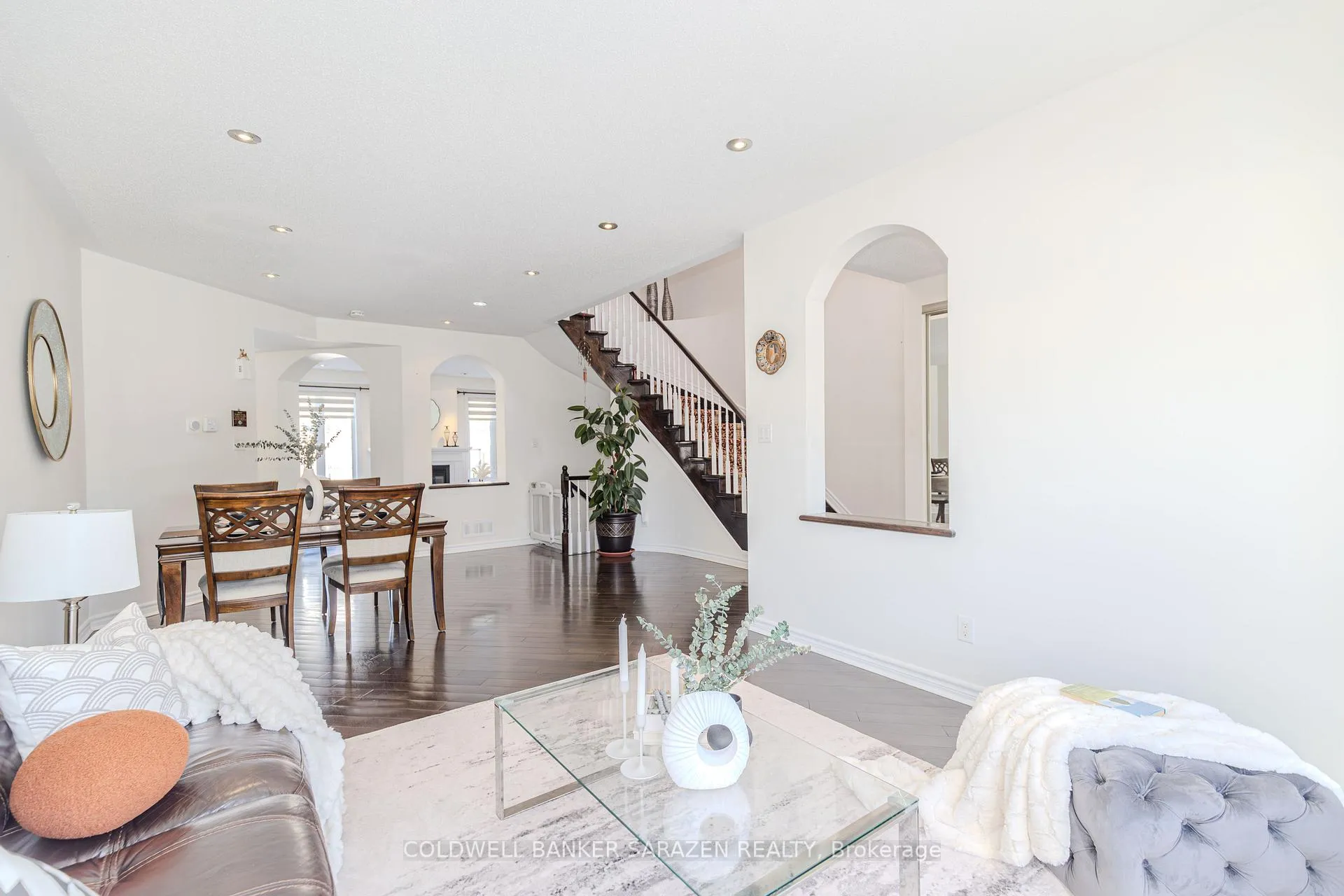 Photo 7 of 122 Springton Crescent, Ottawa, Barrhaven - Strandherd — HOMEH