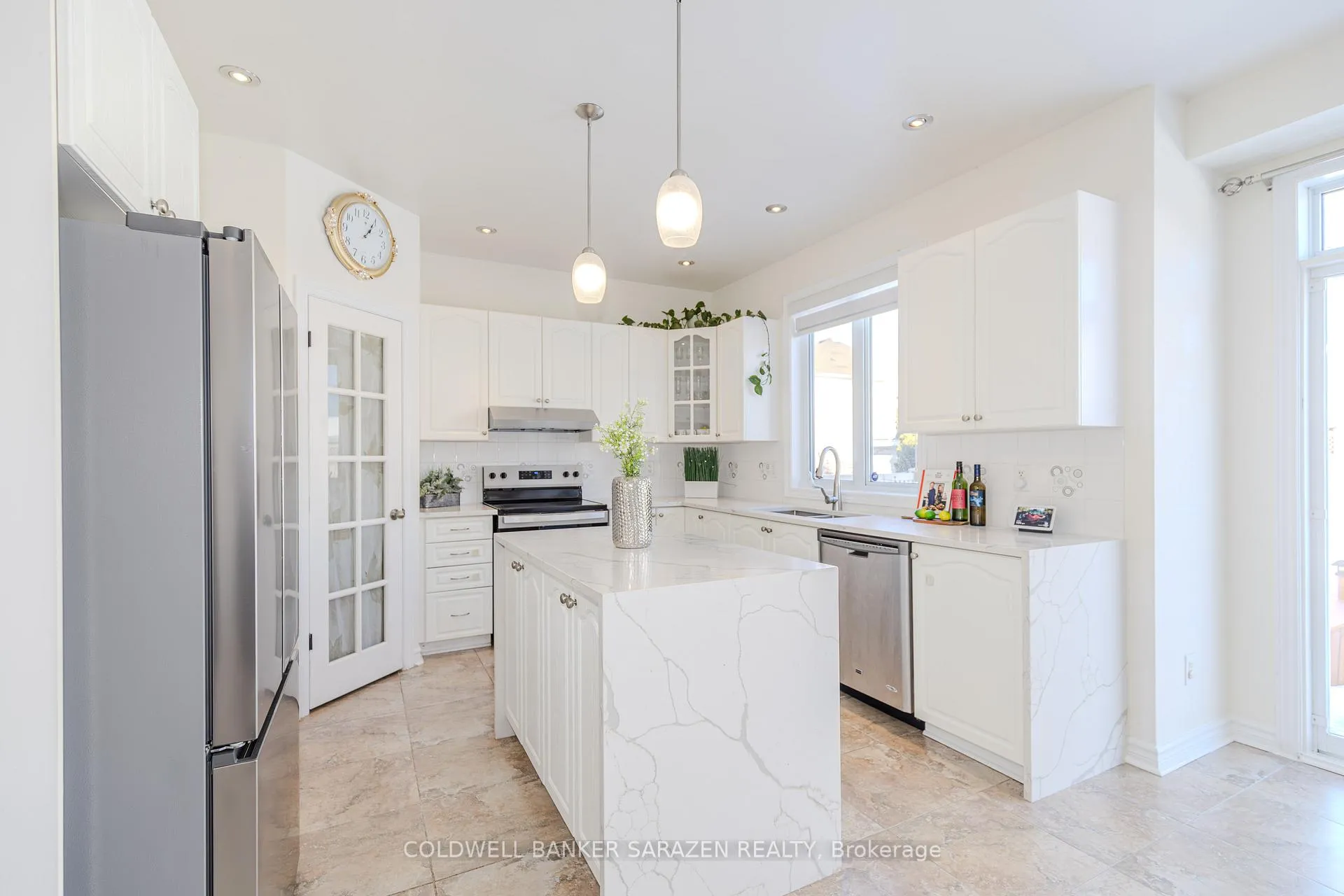Photo 19 of 122 Springton Crescent, Ottawa, Barrhaven - Strandherd — HOMEH