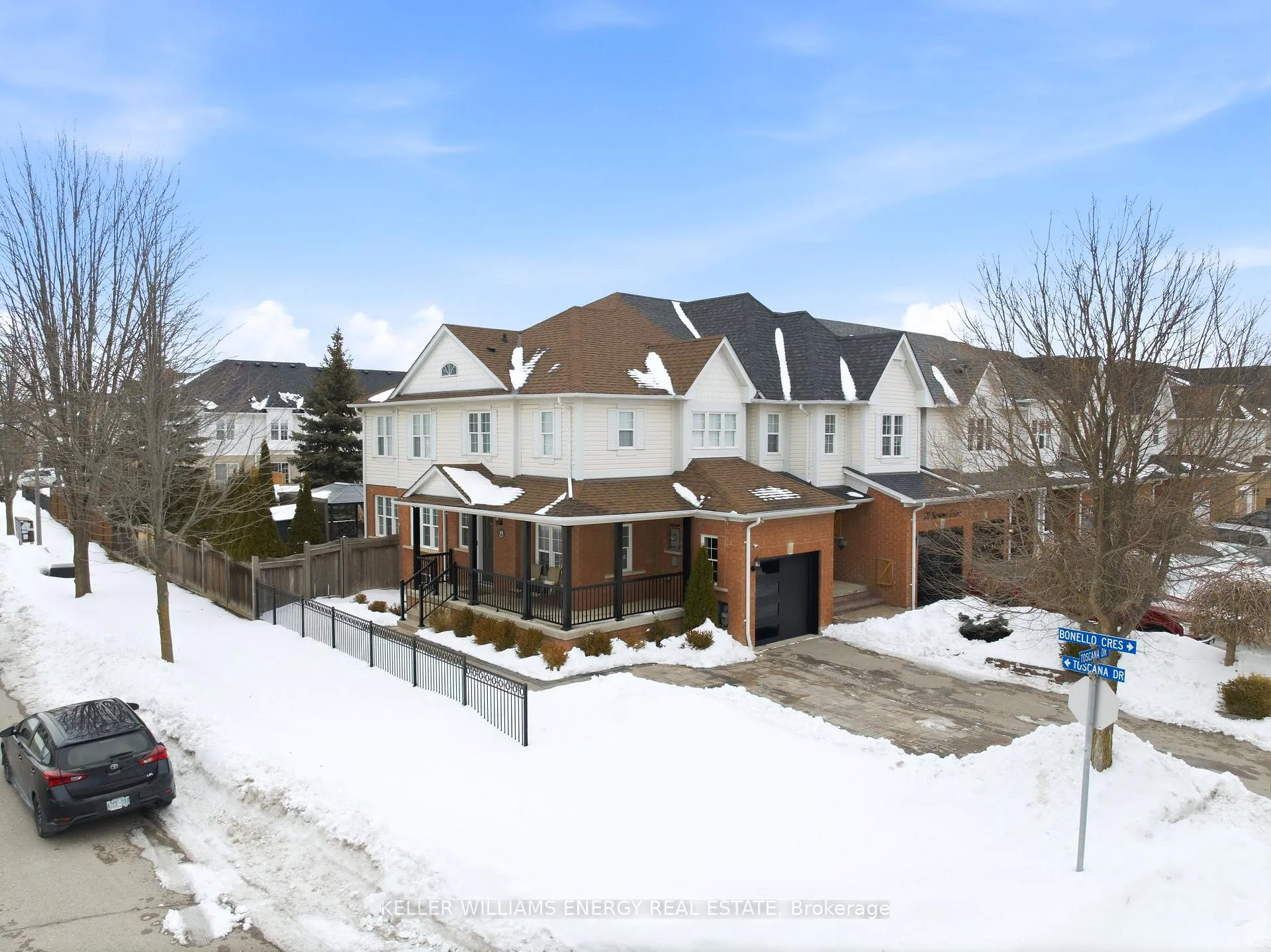 Photo 2 of 25 Toscana Drive, Whitby, Taunton North — HOMEH