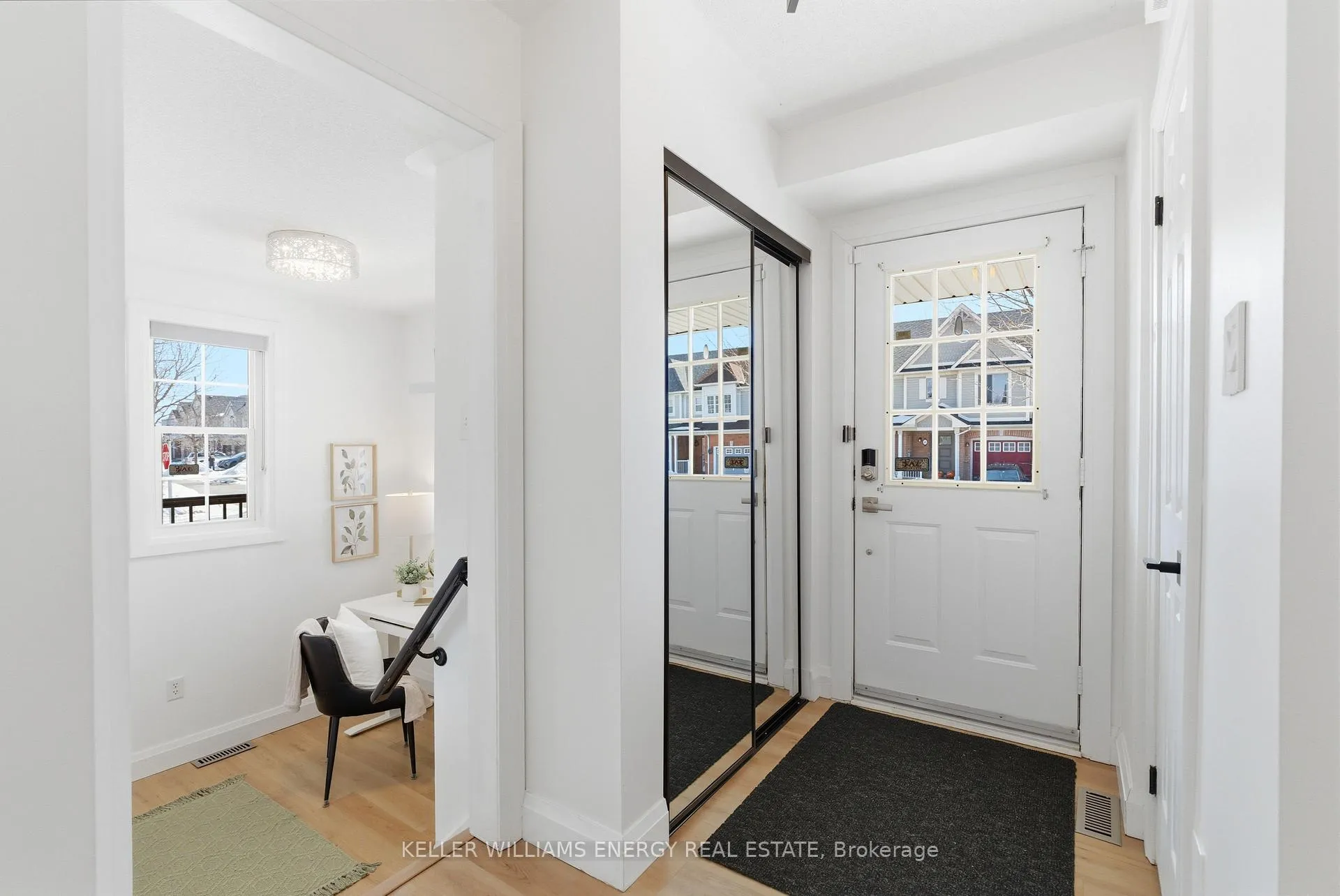 Photo 3 of 25 Toscana Drive, Whitby, Taunton North — HOMEH