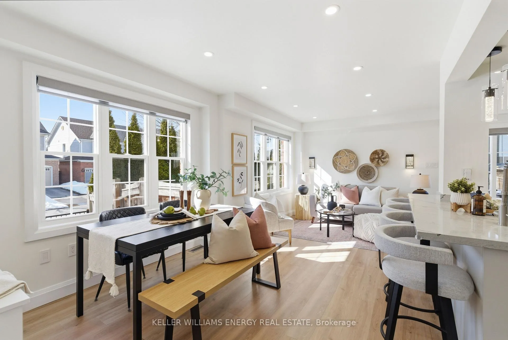 Photo 8 of 25 Toscana Drive, Whitby, Taunton North — HOMEH