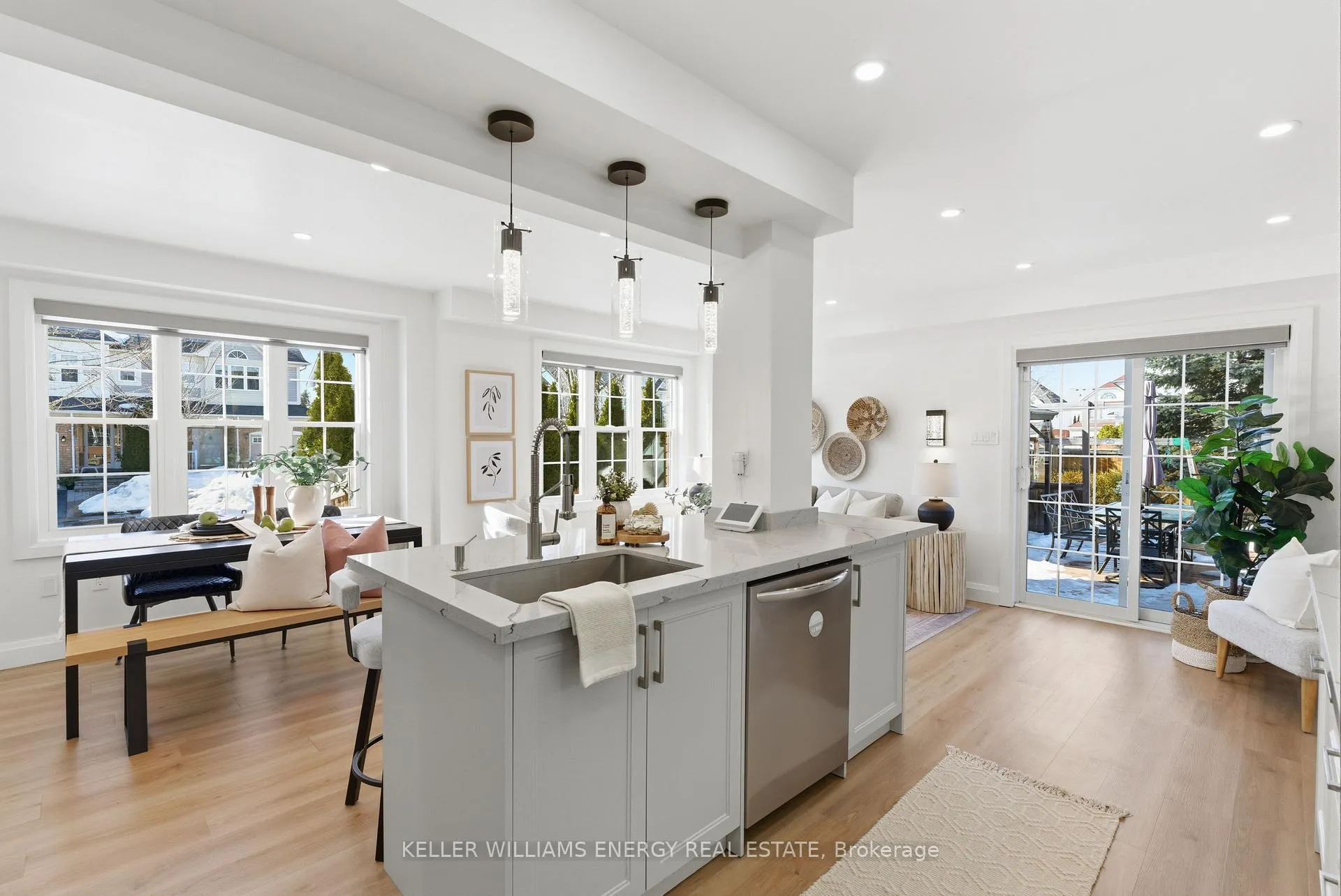Photo 20 of 25 Toscana Drive, Whitby, Taunton North — HOMEH