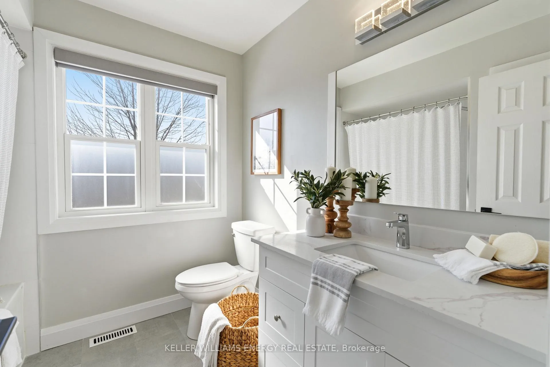 Photo 32 of 25 Toscana Drive, Whitby, Taunton North — HOMEH
